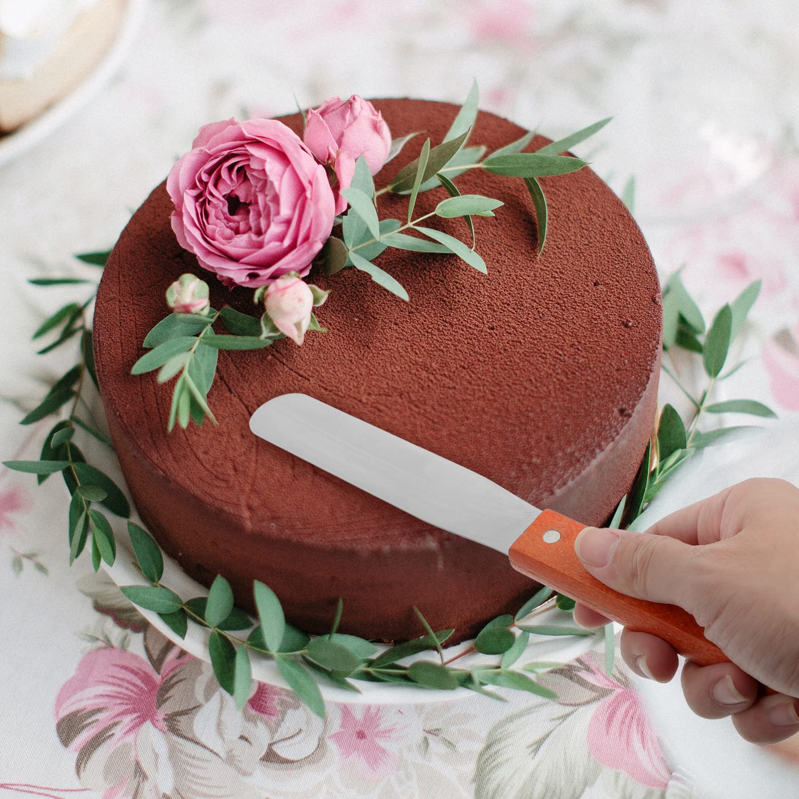 HEMOTON 6-Piece Stainless Steel Cake Spatula Set - Wooden Handle Icing Scraper, Straight & Sandwich Spatulas for Baking, Cake Decorating, Cream Spreading - Perfect for Home Bakers, Pastry Chefs & DIY Dessert Making