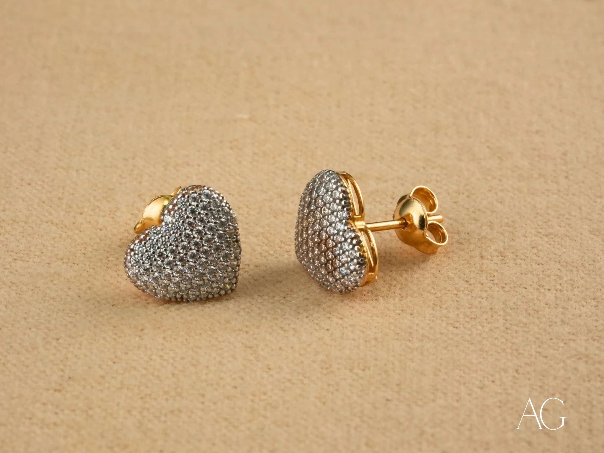 18K Gold CZ Heart Earrings for Women - Sparkling Cubic Zirconia Stud Earrings - Valentine's Day Gift, Anniversary Present, Romantic Jewelry for Her