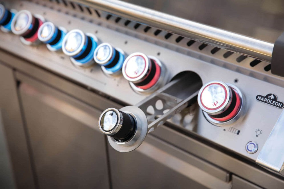 Napoleon Prestige Pro 665 RSIB Gas Grill with Infrared Sizzle Zone - PRO665RSIBPSS 3 Burner Stainless Steel Outdoor BBQ Grill for Backyard, Patio & Tailgating Parties