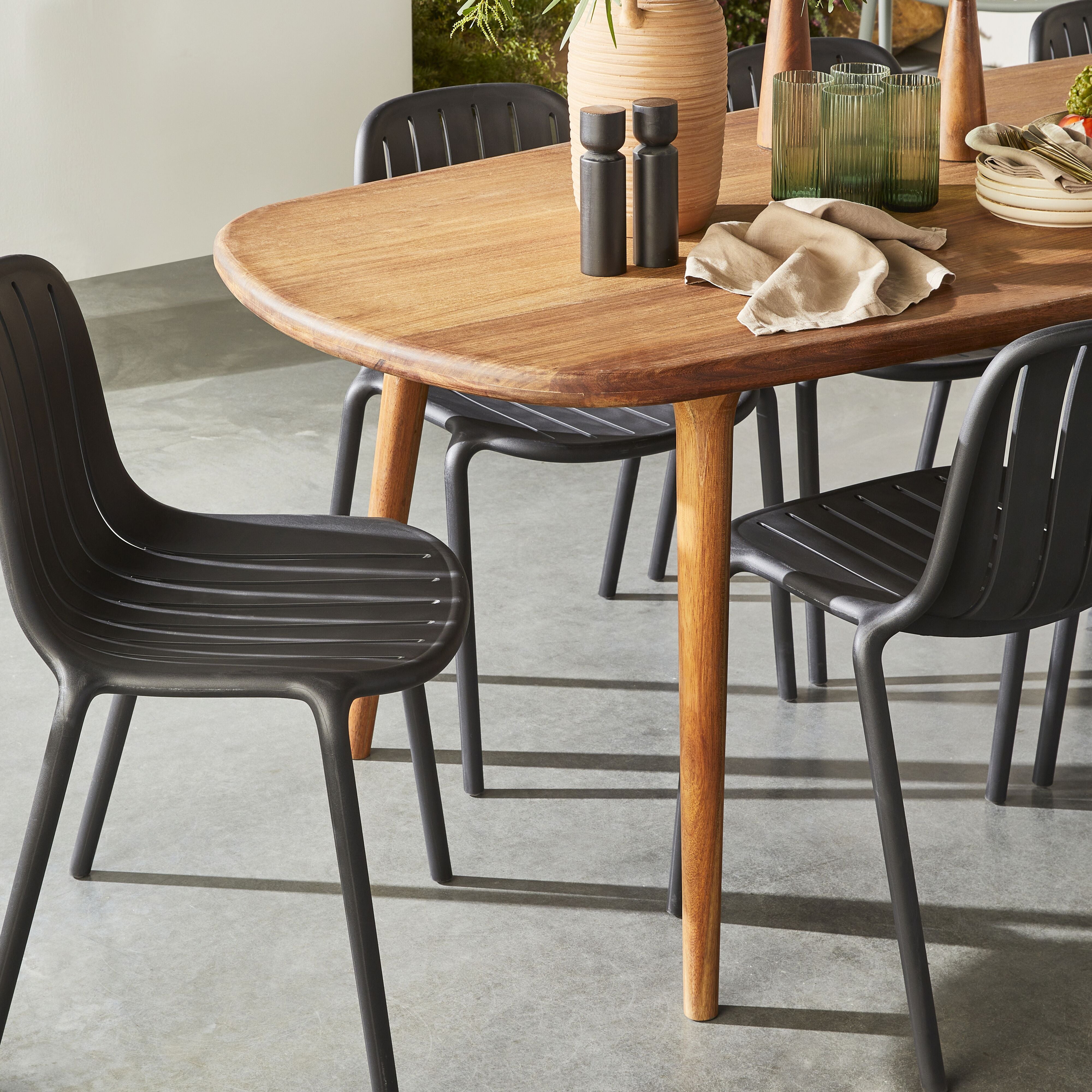 Blanka Modern Dining Chair - Black Wooden Seat & Metal Legs for Kitchen, Dining Room, or Office | Comfortable & Stylish Home Furniture