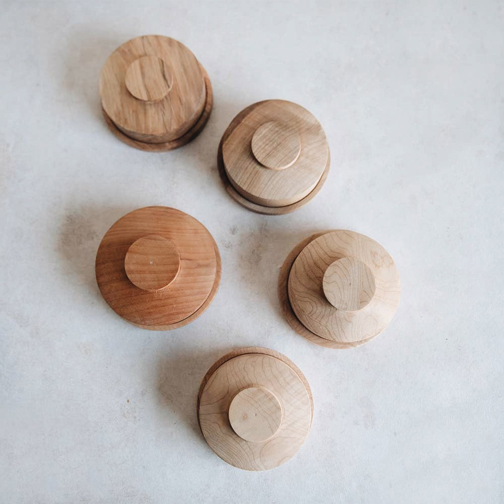 Premium Wooden Butter Dish with Lid - Natural & Eco-Friendly Butter Keeper for Freshness - Perfect for Kitchen, Dining Table, and Breakfast Serving