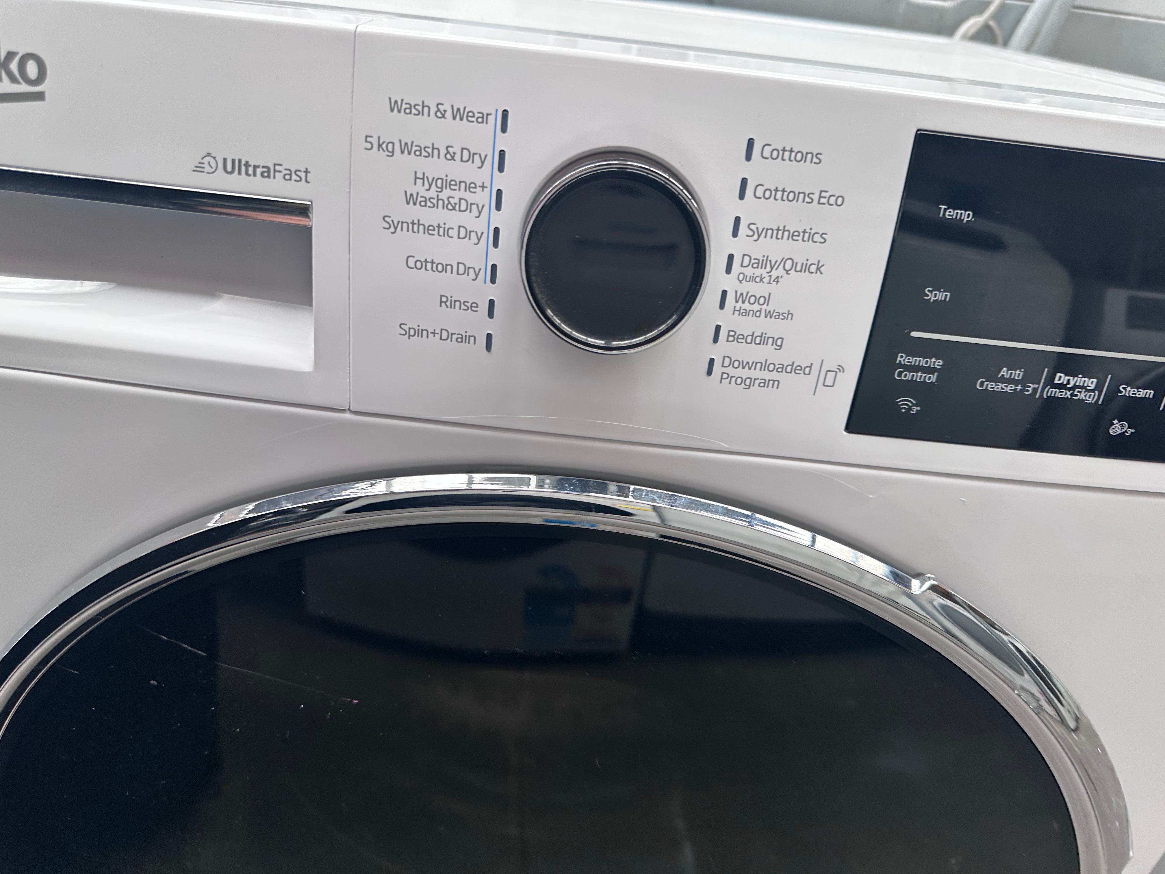 Beko BWDB9540W 9kg/5kg UltraFast Washer Dryer Combo - Energy Efficient Laundry Solution for Small Apartments & Homes | Fast Drying & Quiet Operation | Perfect for Compact Spaces & Busy Families