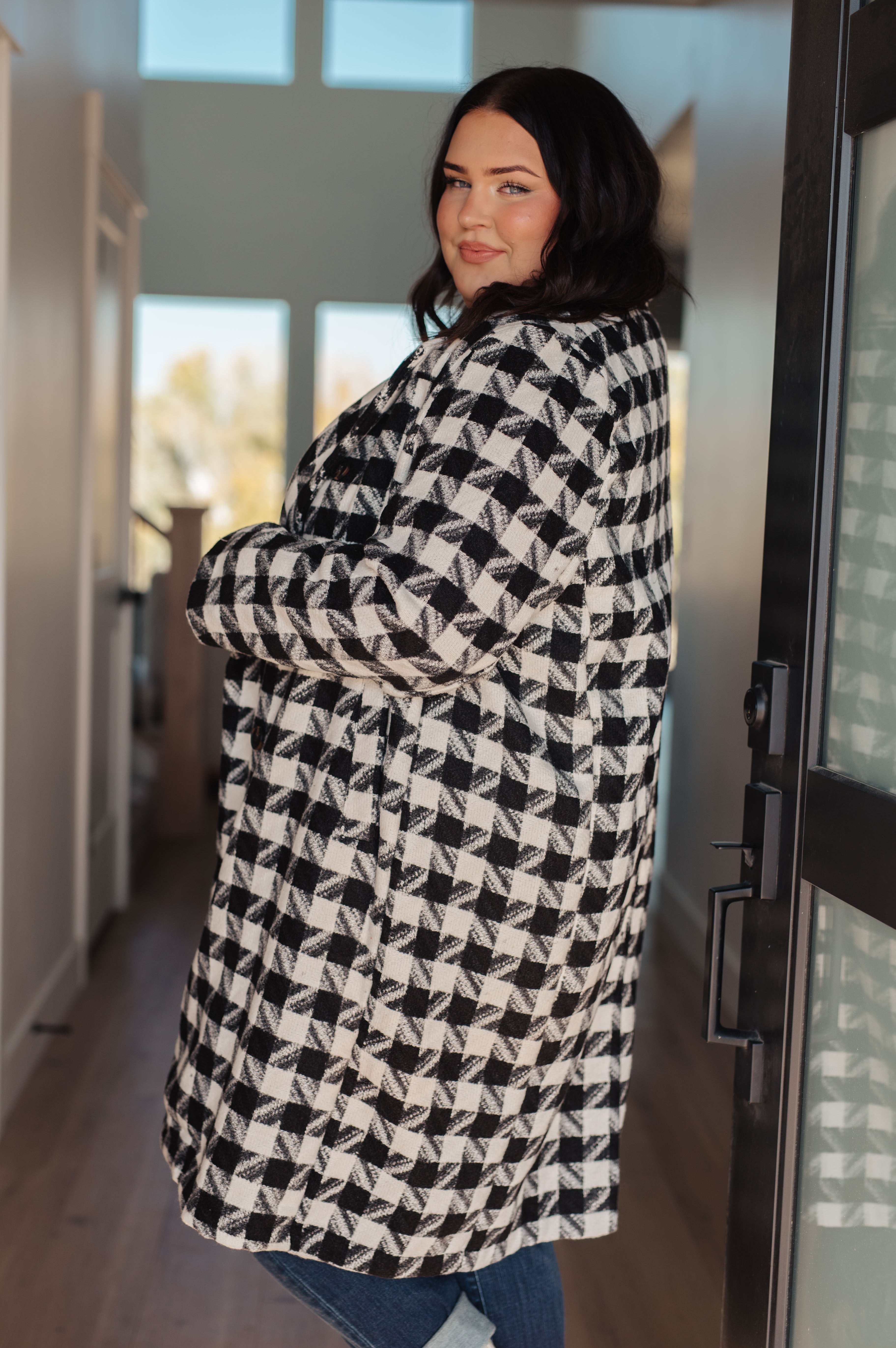 Stylish Monochromatic Houndstooth Coat for Women - Trendy Checkered Outerwear for Fall & Winter - Perfect for Office, Dating & Formal Occasions