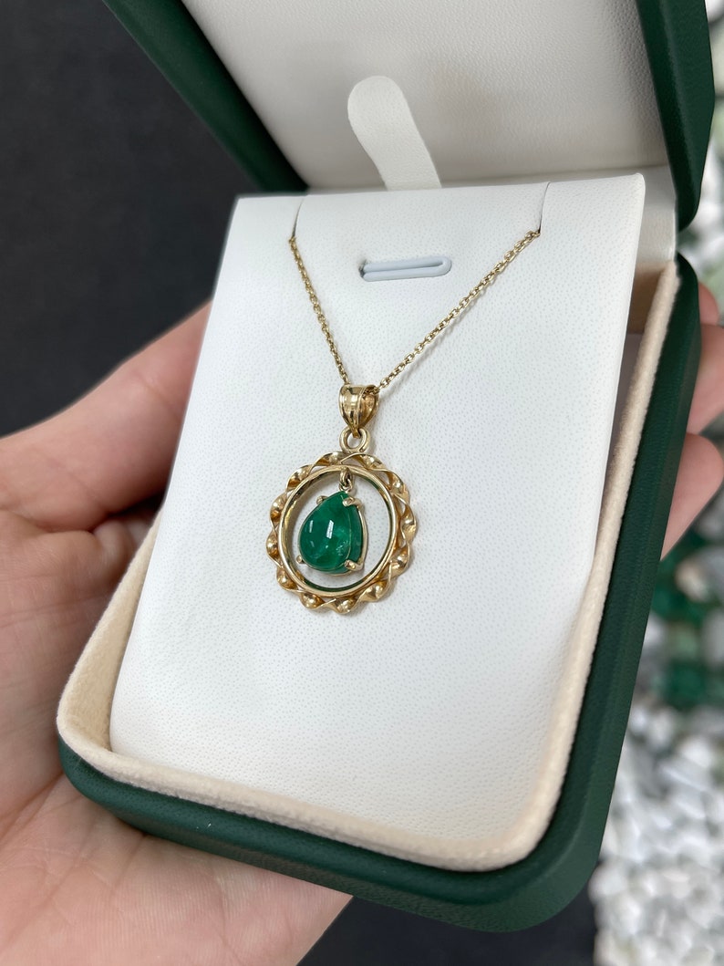 3.75 Carat 14K Gold Natural Emerald Pear Cut Cabochon Vintage Solitaire Pendant Necklace for Women - Perfect Anniversary Gift, Wedding Jewelry & Special Occasion Accessory