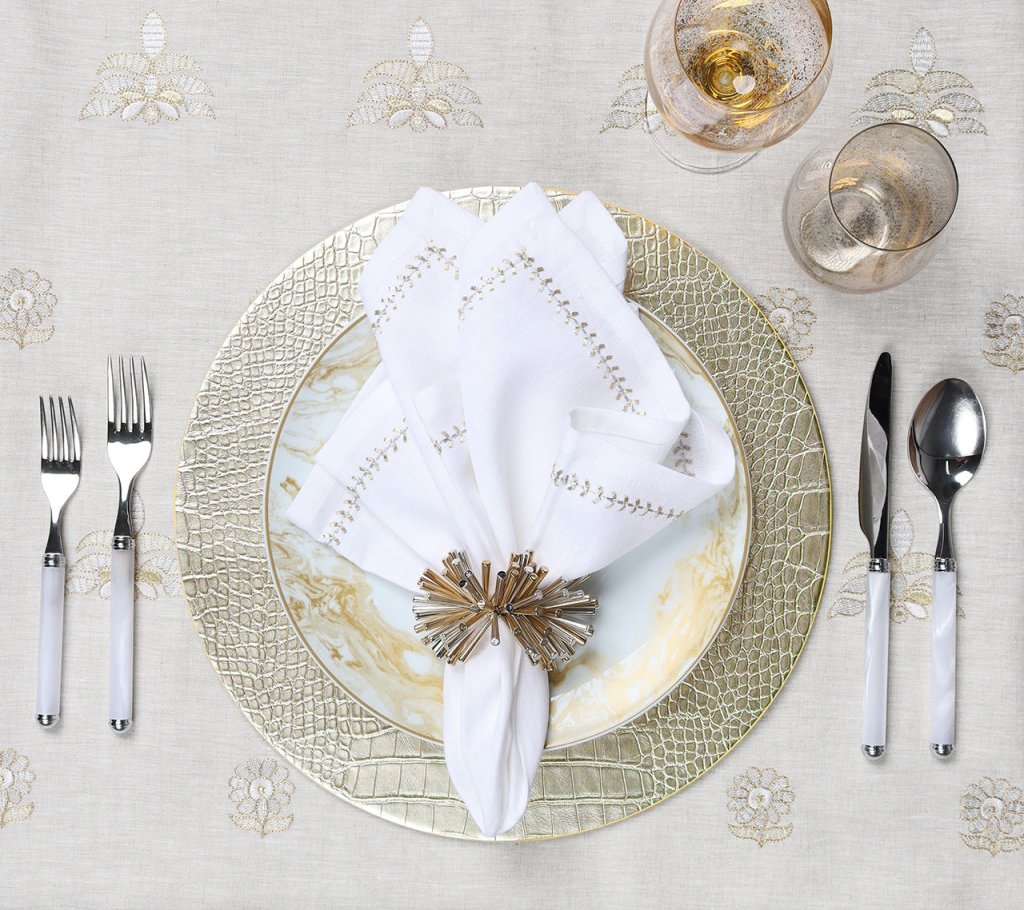 Premium Crocodile Embossed Placemats Set of 4 - Elegant Metallic Finish Table Mats for Dining, Kitchen, and Party Decor - Waterproof & Heat Resistant for Everyday Use