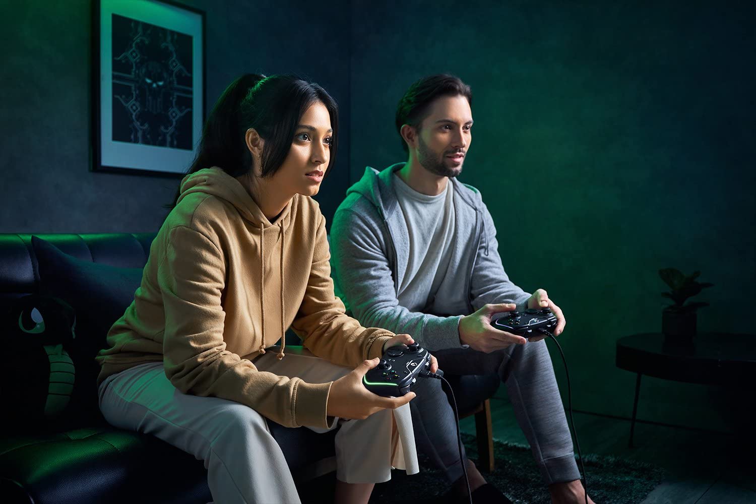 Razer Wolverine V2 Chroma - Fully Customizable Xbox Series X|S Controller with RGB Lighting (6 Multi-Function Buttons, Interchangeable Thumbstick Caps, Hair Trigger Mode) - Black - Perfect for Competitive Gaming, FPS, and Esports Tournaments