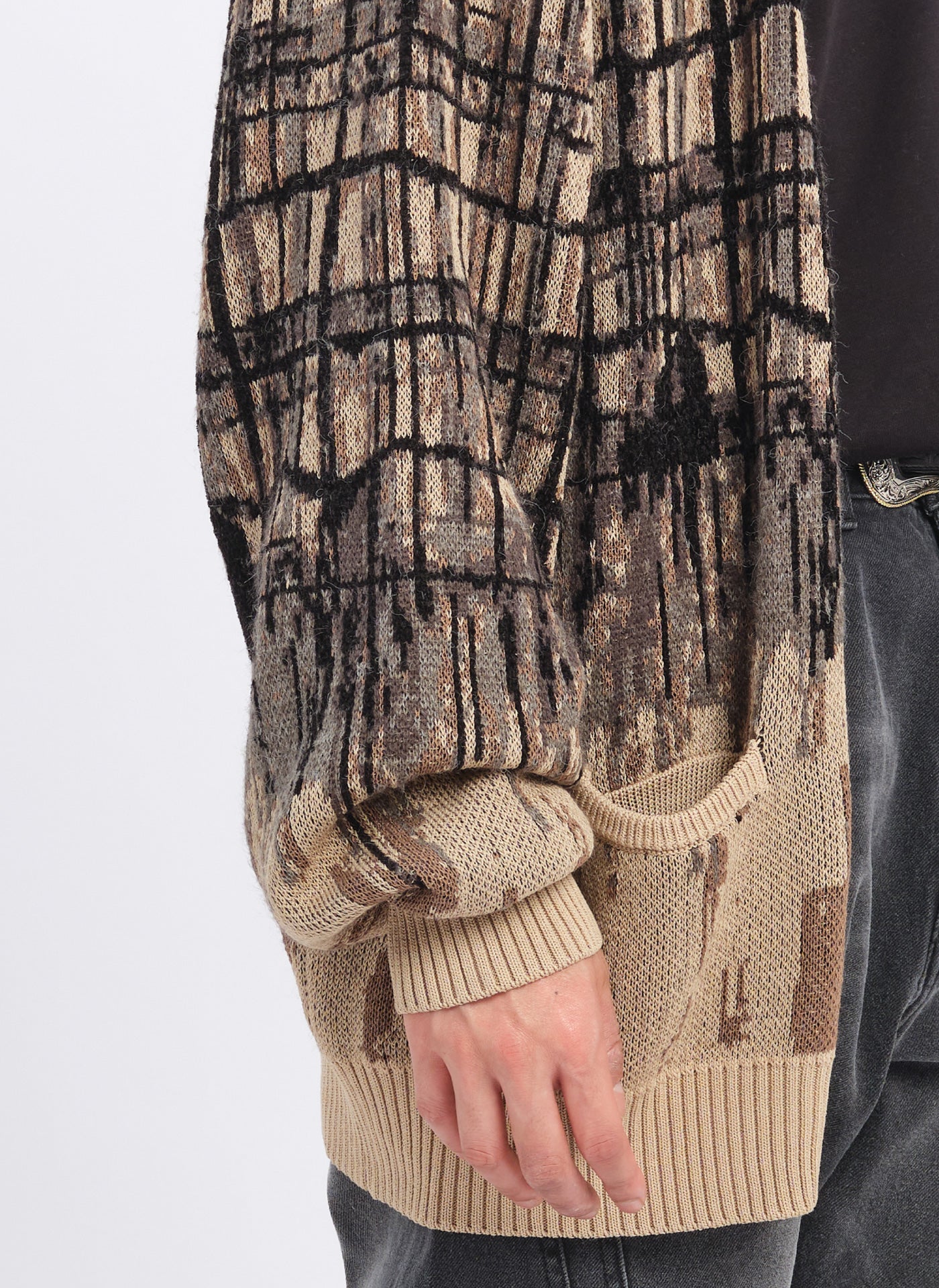 Stylish Viscose Nylon Hand-Drawn Checkers Cardigan Sweater for Women | Trendy Fall Layering Piece for Office & Casual Outings