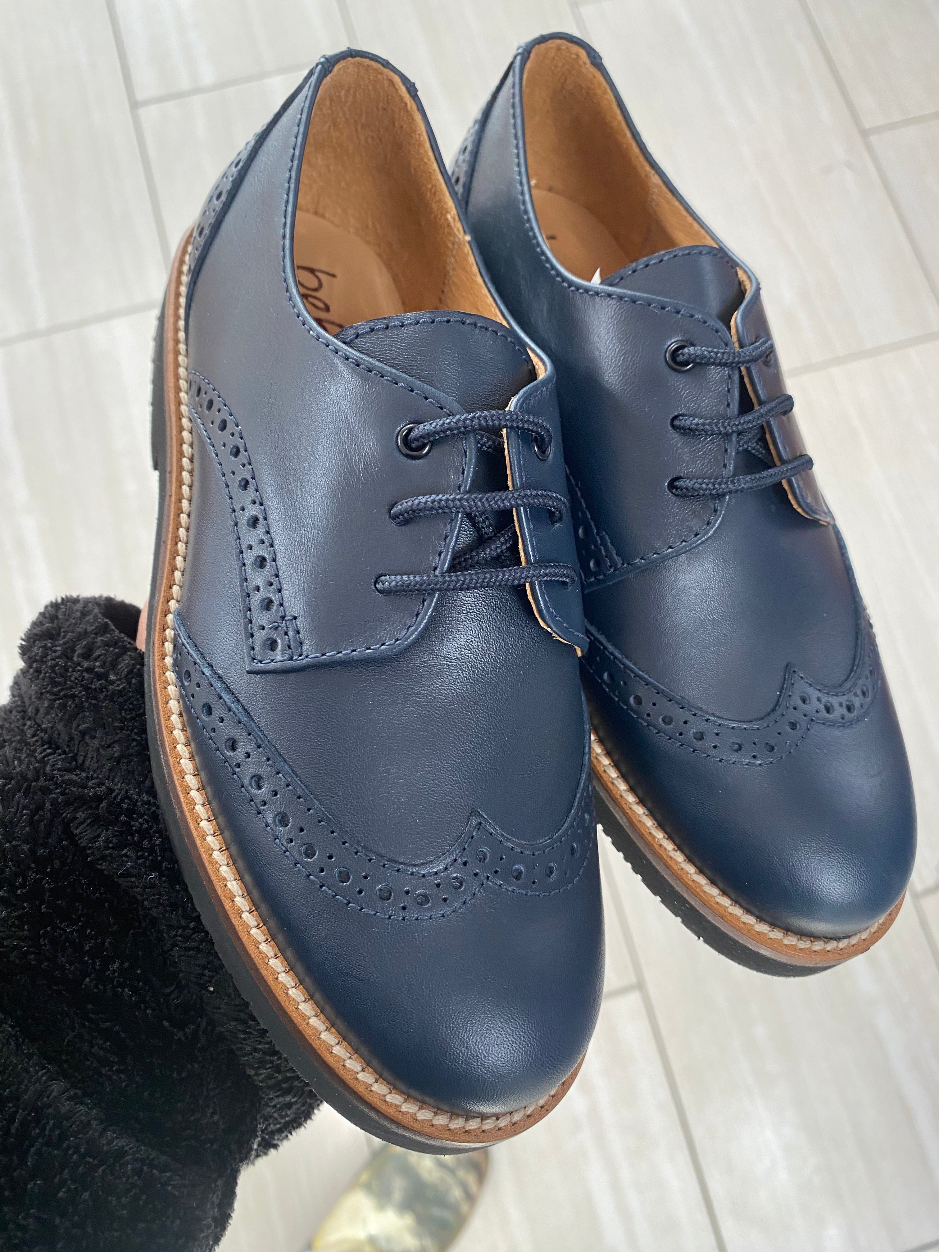 Beberlis Navy Wingtip Dress Shoes for Men - Classic Oxford Business Formal Shoes - Perfect for Office, Weddings & Special Occasions