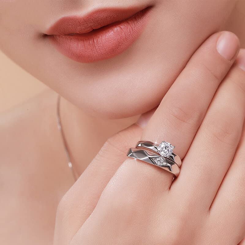 Elegant Crystal Heart Adjustable Ring for Women & Men - Silver Plated Couple Ring - Valentine's Day Gift for Wife, Girlfriend, Boyfriend - Perfect for Anniversaries, Engagements, and Romantic Occasions
