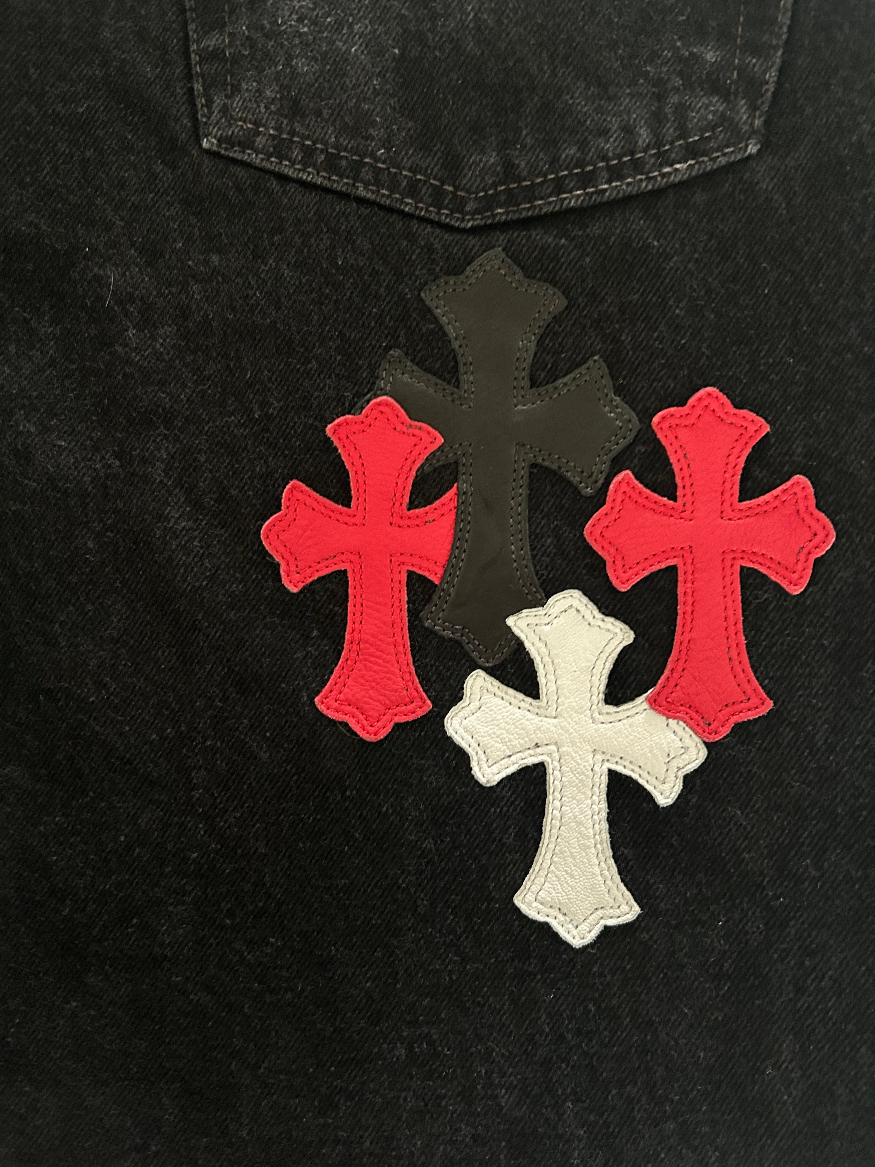 Chrome Hearts x Levi's Black White Red Cross Patch Distressed Denim Jeans for Men & Women - Stylish Vintage Streetwear for Casual Outfits & Night Out