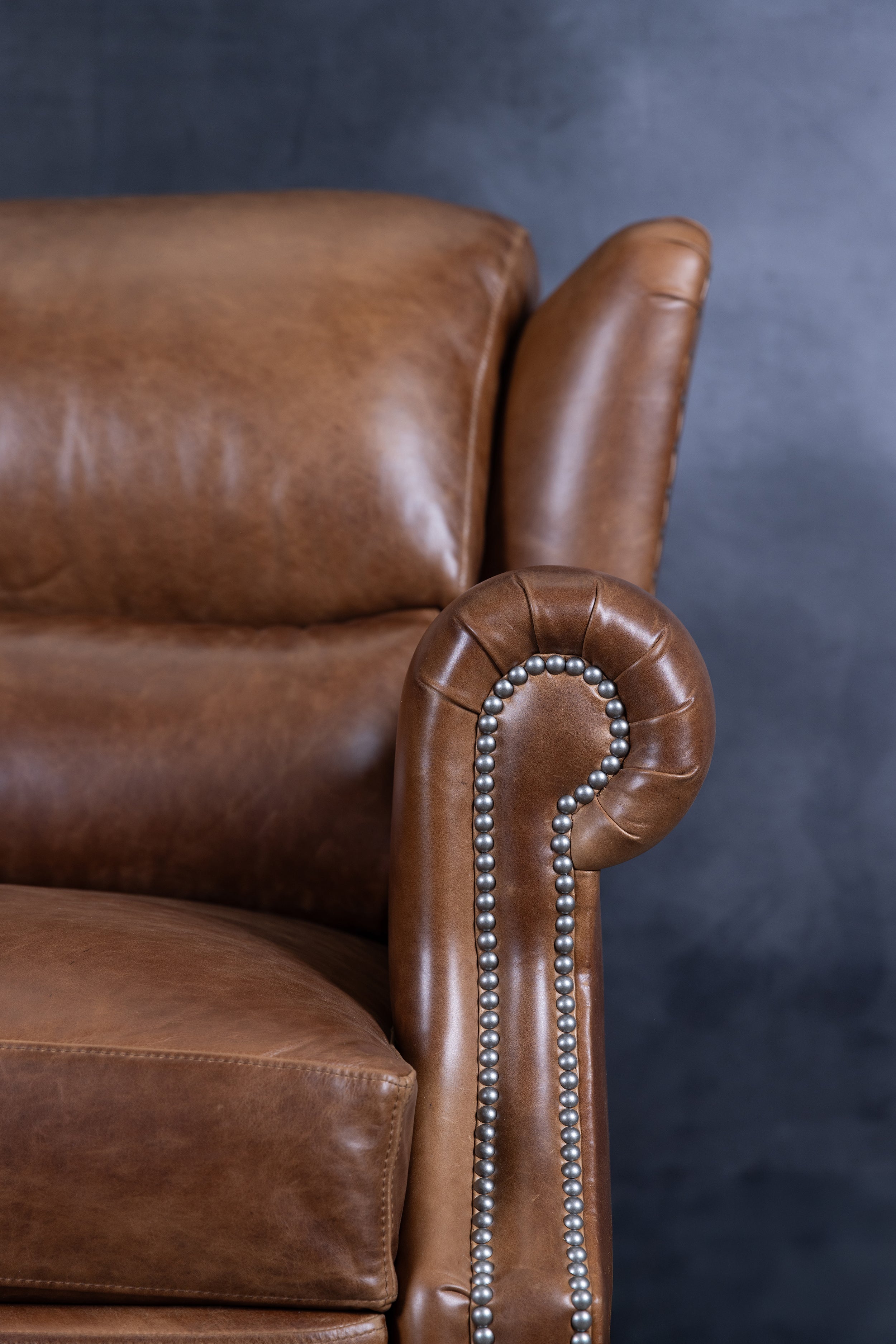 Premium BRANDO Leather Recliner Chair - Ergonomic Design for Ultimate Comfort - Perfect for Living Room, Home Theater & Office Relaxation