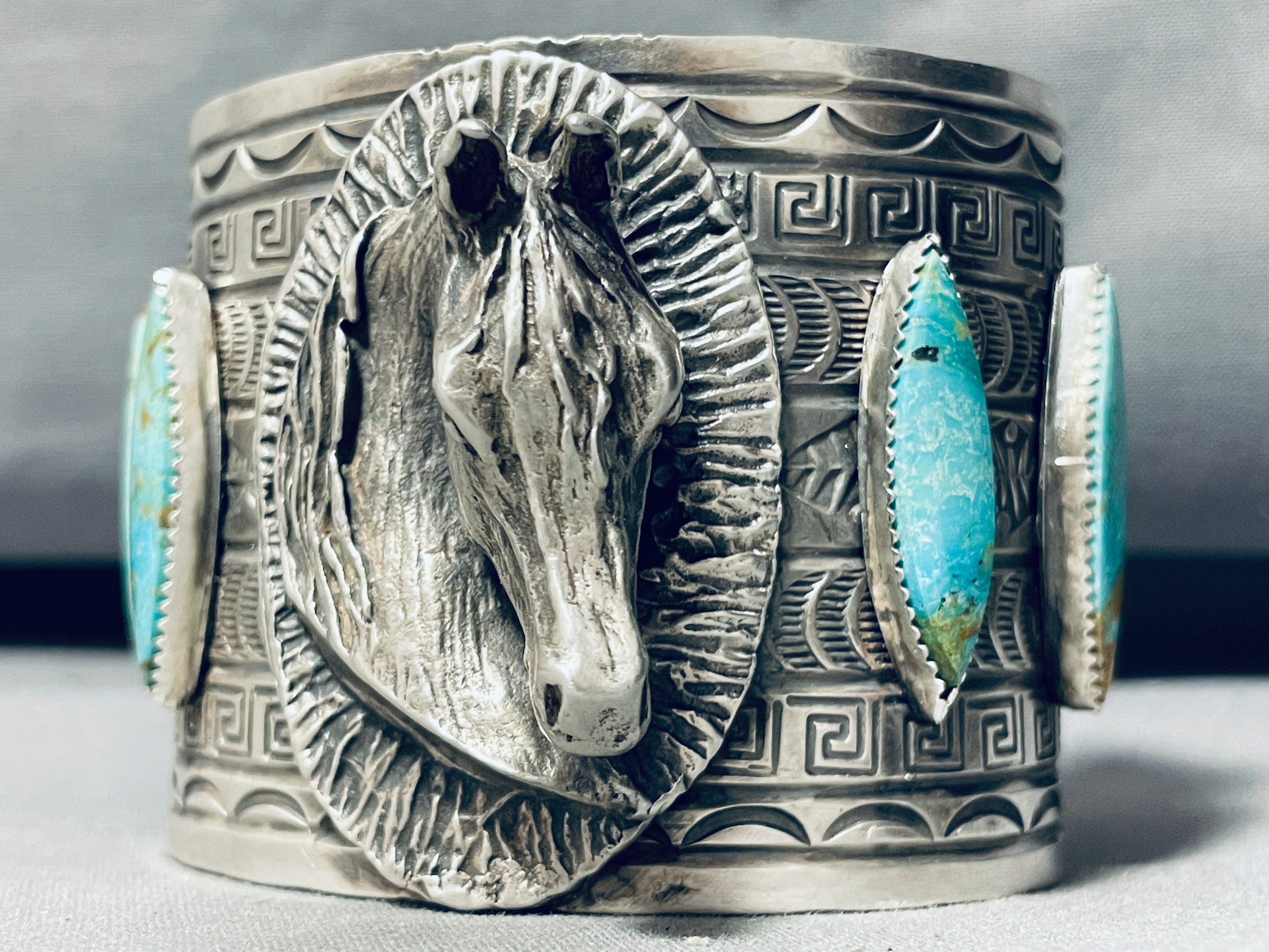 165g Authentic Native American Navajo Turquoise Sterling Silver Bracelet - Handmade Jewelry for Women, Boho Chic Accessory, Perfect for Gifts & Special Occasions