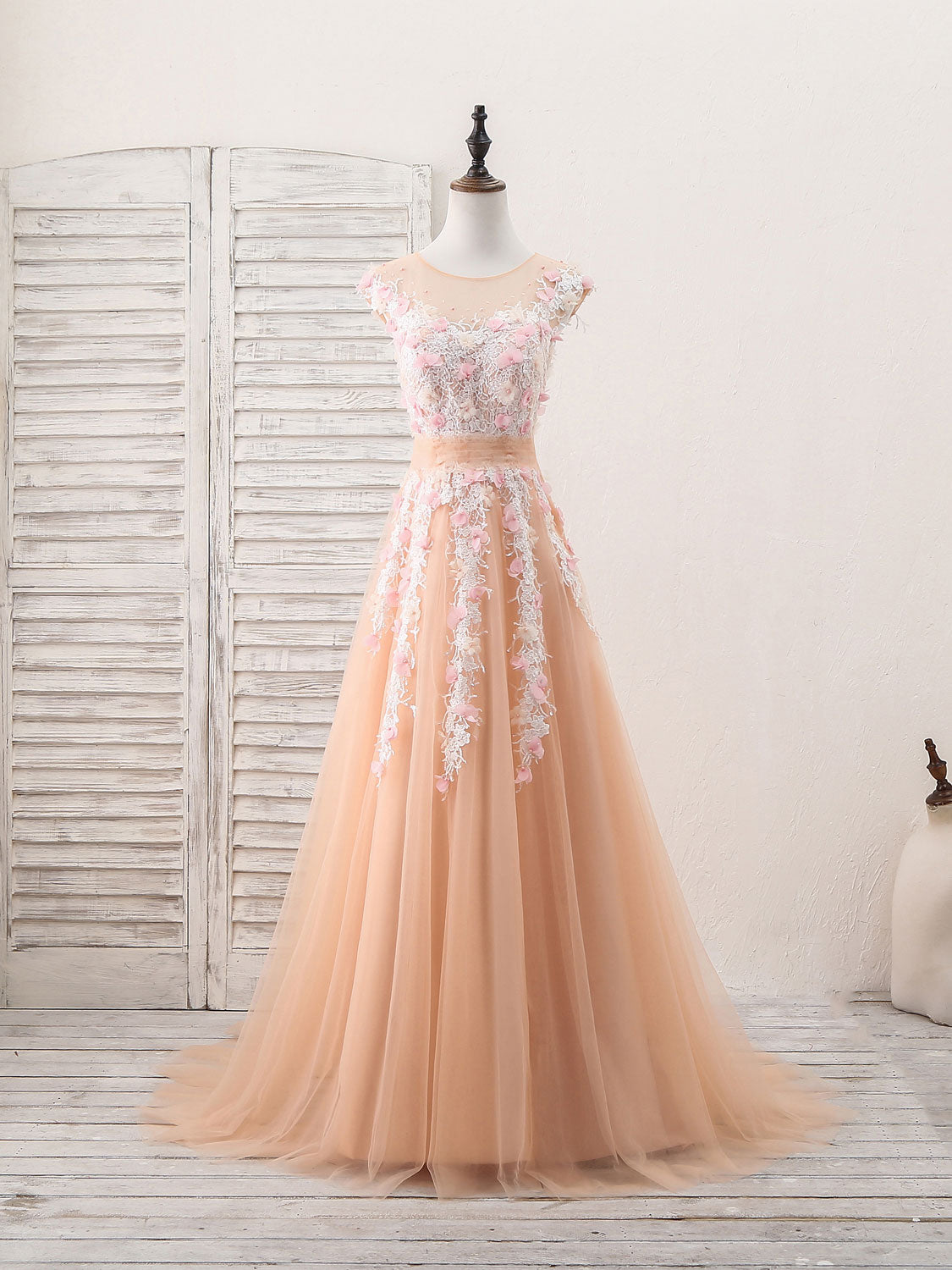 Elegant Champagne Tulle Lace Long Prom Dress | Formal Evening Gown for Homecoming, Wedding, and Special Occasions