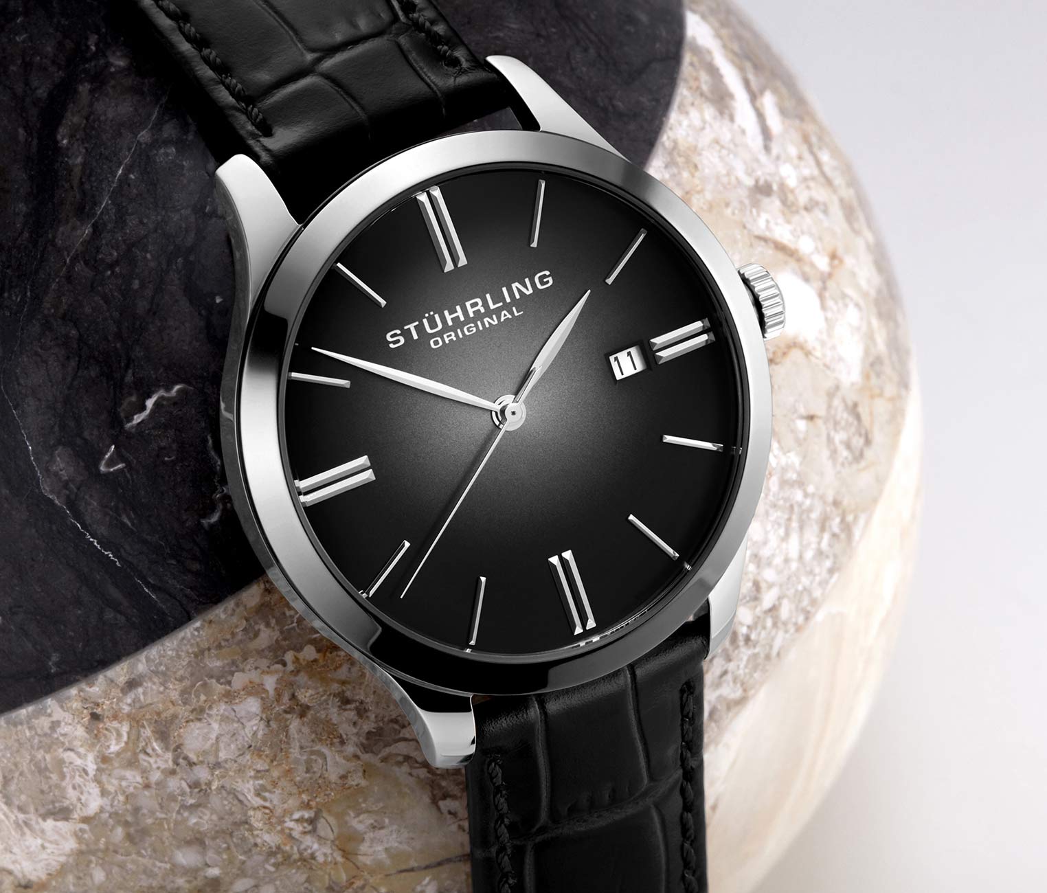Cuvette II 490 Quartz 42mm Classic Watch - Stylish Men's Dress Watch for Business & Formal Occasions