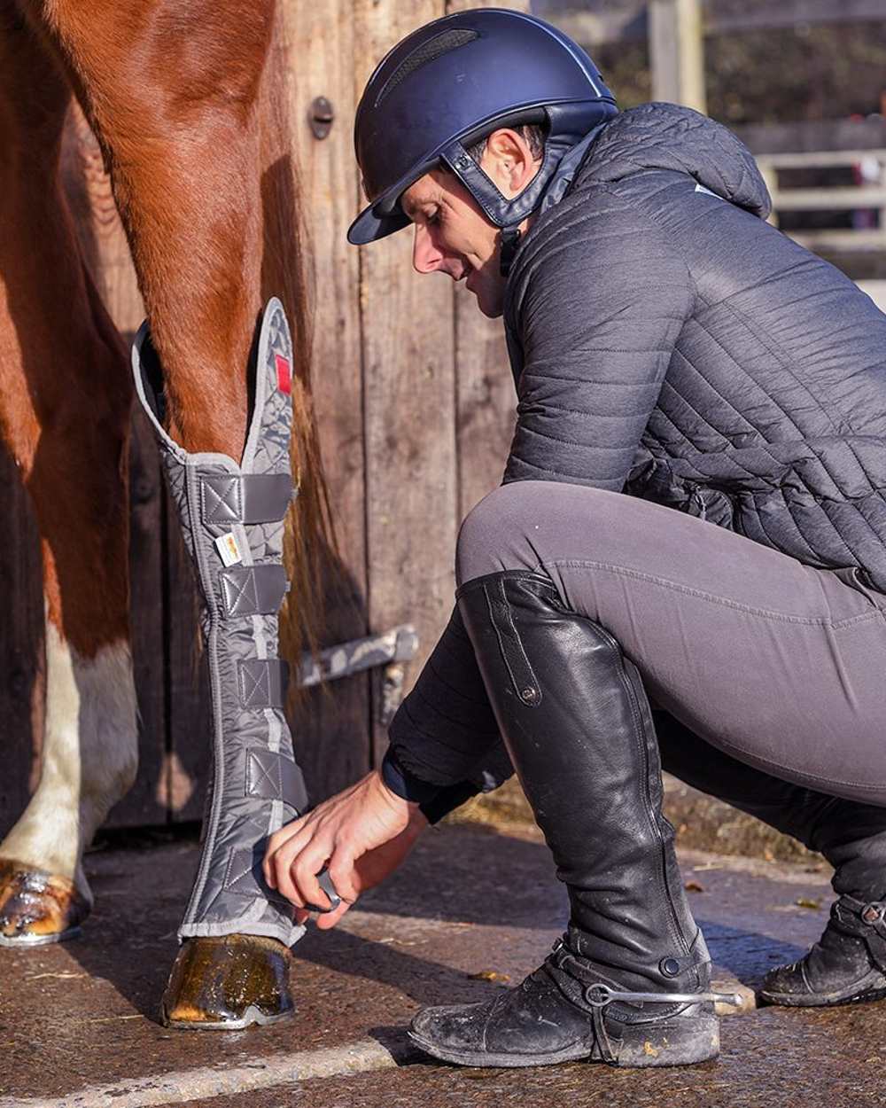 Equilibrium Magnetic Hind & Hock Chaps for Horses - Therapeutic Support & Injury Recovery - Perfect for Training, Riding & Post-Exercise Recovery