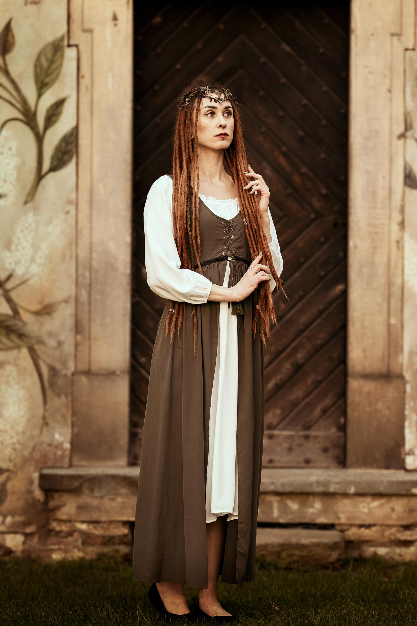 Scarlet Darkness Women's Renaissance Dress | Medieval Peasant Maxi Dress with Long Sleeves | Perfect for Renaissance Faires, Cosplay & Historical Reenactments
