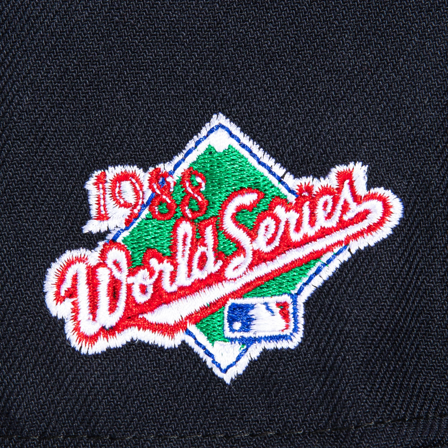 New Era 59Fifty Los Angeles Dodgers 1988 World Series Patch Pink UV Adjustable Baseball Cap - Navy Blue Snapback Hat for Men & Women - Perfect for Baseball Games, Sports Fans & Streetwear Fashion