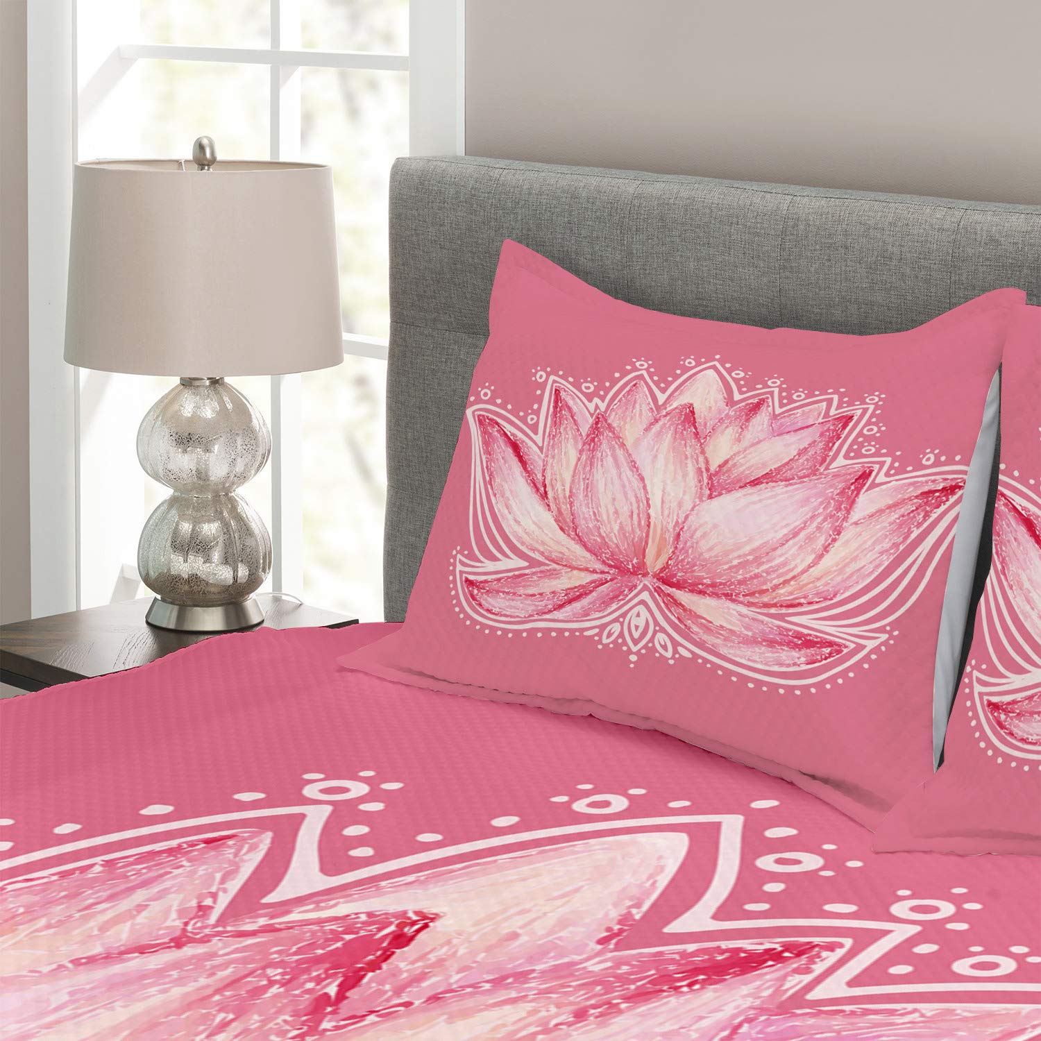 Ambesonne Floral Bedspread Set - King Size 3-Piece Lotus Flower Yoga Design with 2 Pillow Shams in Pale Pink Cream | Boho Chic Bedroom Decor for Master Bedroom, Guest Room & Yoga Retreat