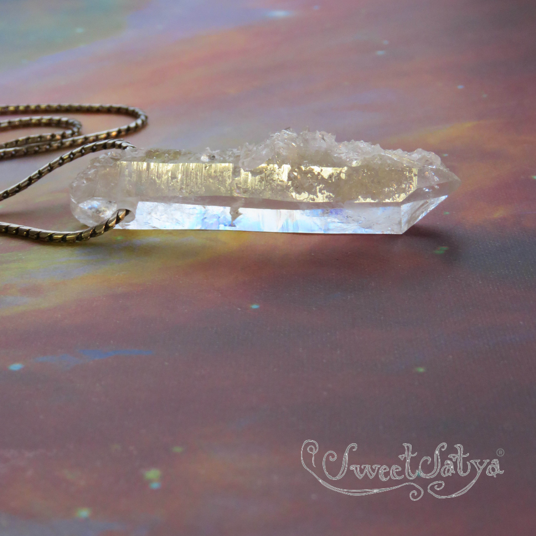 Natural Arkansas Clear Quartz Pendant Necklace - Healing Crystal Jewelry for Meditation, Energy Cleansing & Spiritual Protection