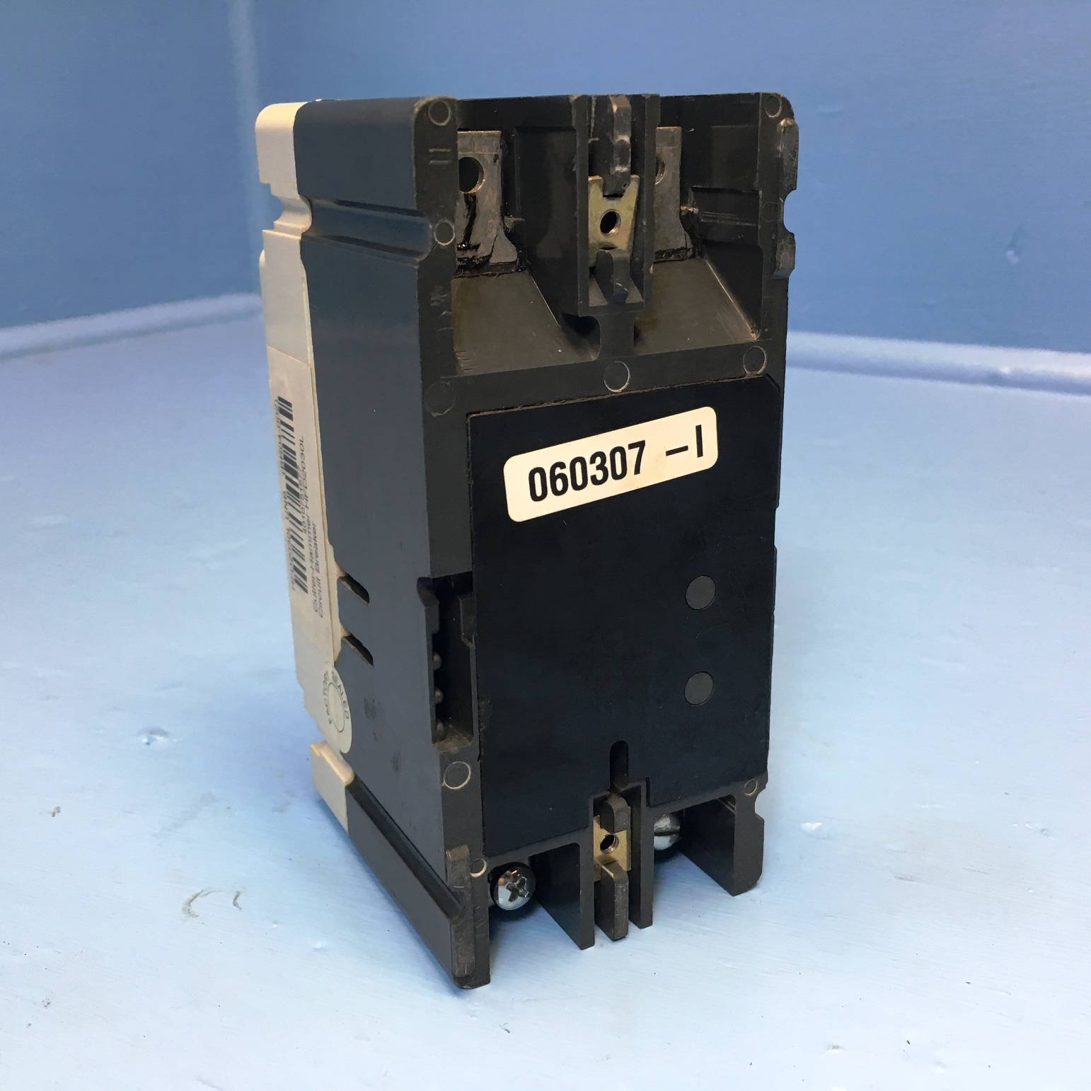 Eaton Cutler-Hammer HFD2030 65kA Circuit Breaker - High Performance Electrical Protection for Commercial & Industrial Use