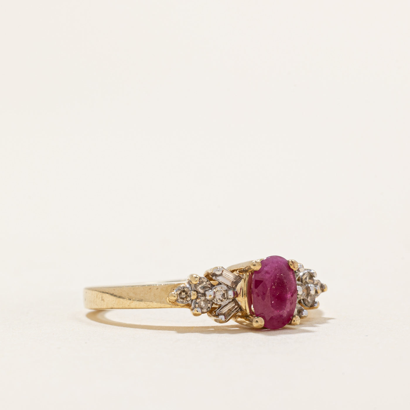 Exquisite 0.36ct Oval Cut Ruby & 0.10ctw Diamond Ring - Size 6 | Vintage Inspired Engagement Ring for Women | Perfect for Weddings, Anniversaries & Special Occasions