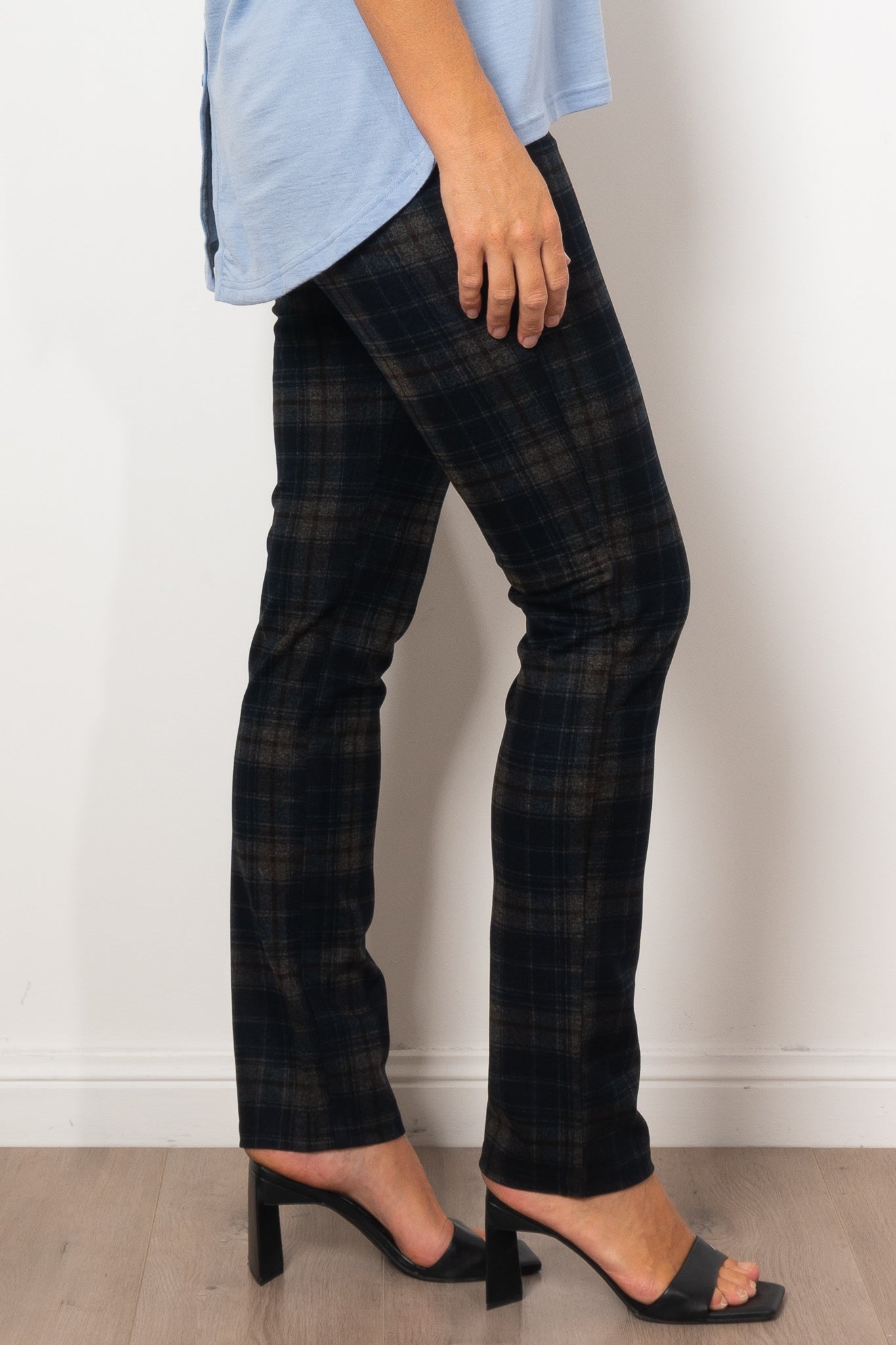 Vassalli Women's Slim Leg Printed Ponte Surrey Pants - Comfortable Stretch Work Pants for Office & Business Casual Wear
