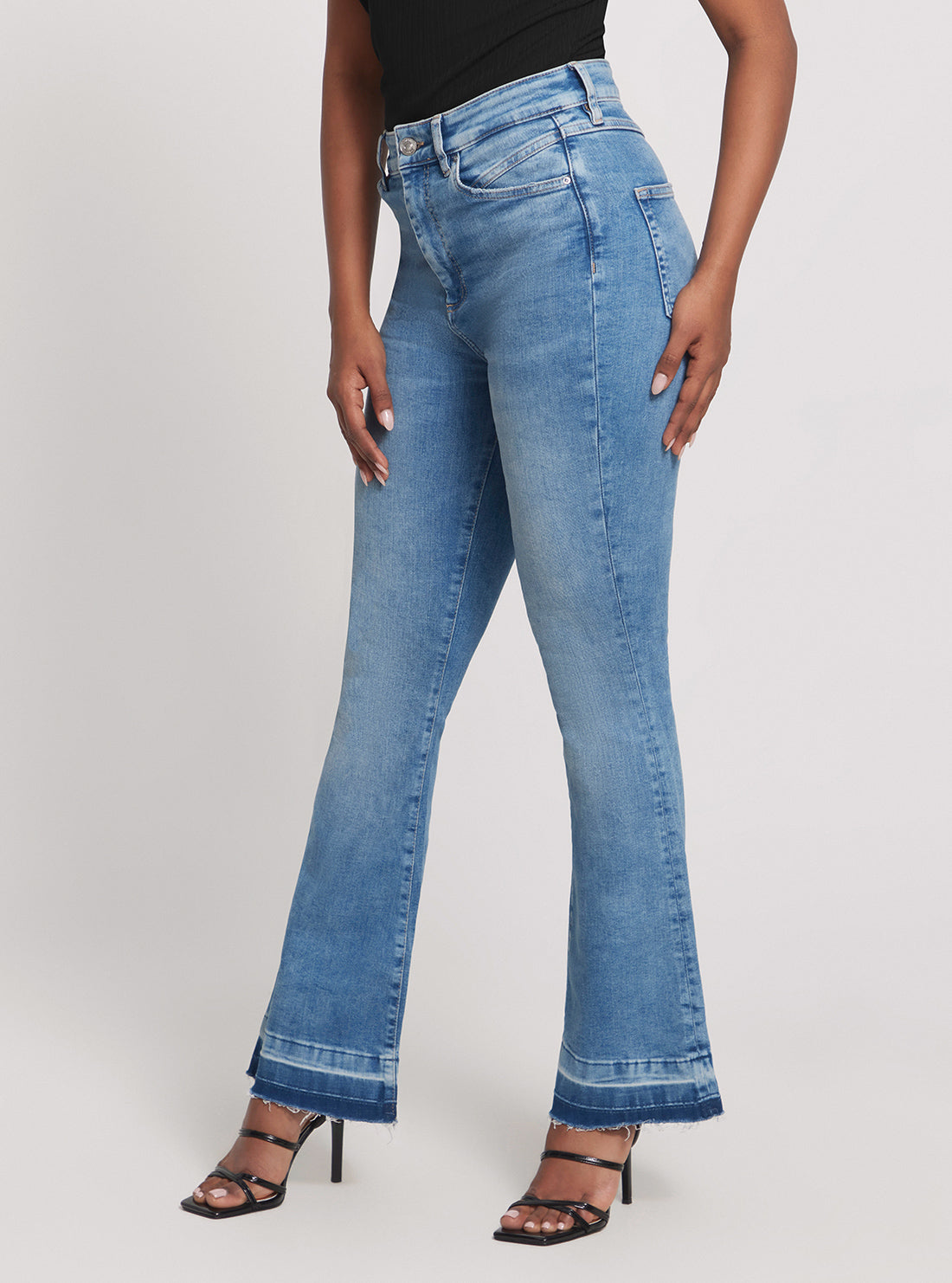 Vintage 70s High Rise Pop Denim Jeans - Mid Wash Retro Women's Jeans for Casual Wear & Everyday Outfits