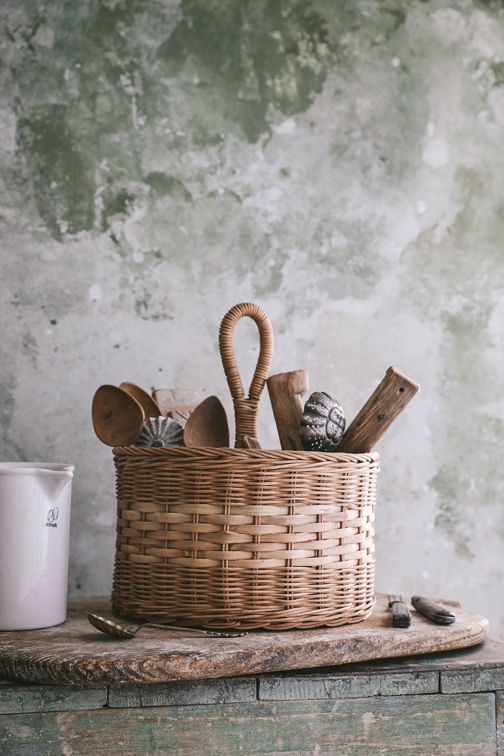 Premium Rattan Caddy Basket - Handwoven Storage Organizer for Bathroom, Kitchen & Home Decor - Perfect for Towels, Toiletries & Spa Essentials