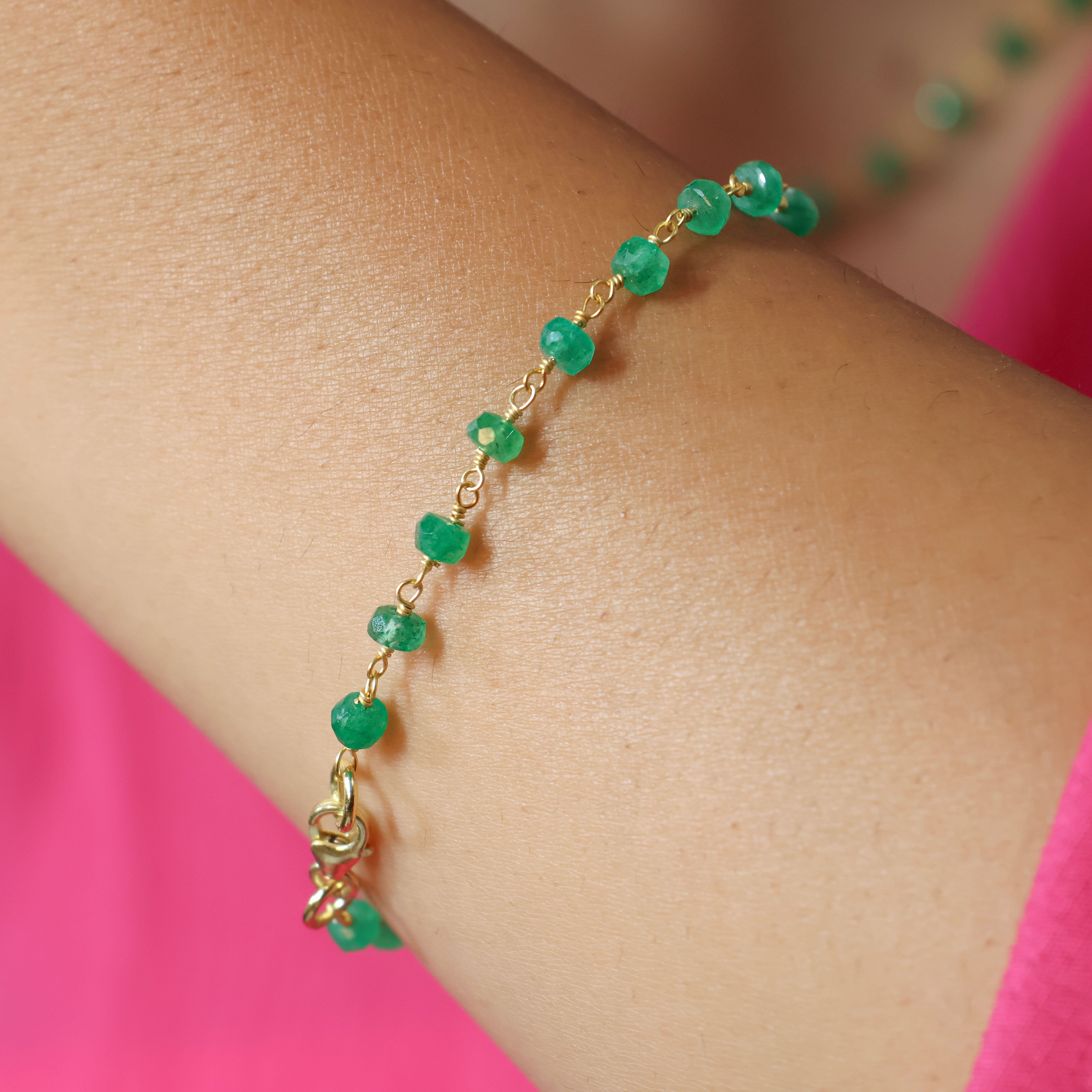 Natural Emerald Wire Wrap Beaded Bracelet - 14K Gold Filled Adjustable Bangle for Women - Boho Chic Jewelry Gift for Birthday, Anniversary & Everyday Wear