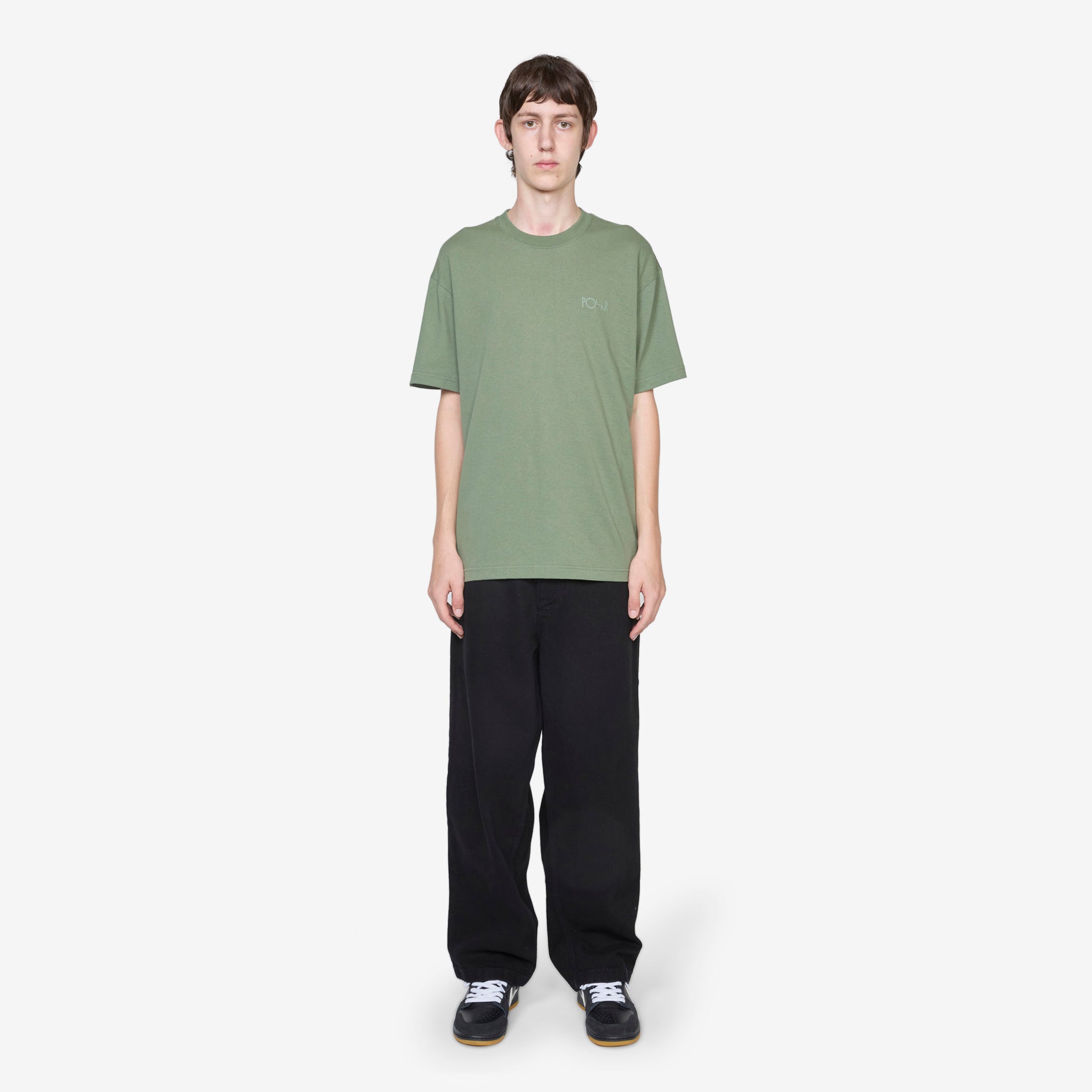 Stylish Contrast Stroke Logo T-Shirt in Moss Green - Perfect for Casual Wear, Street Fashion & Everyday Outfits
