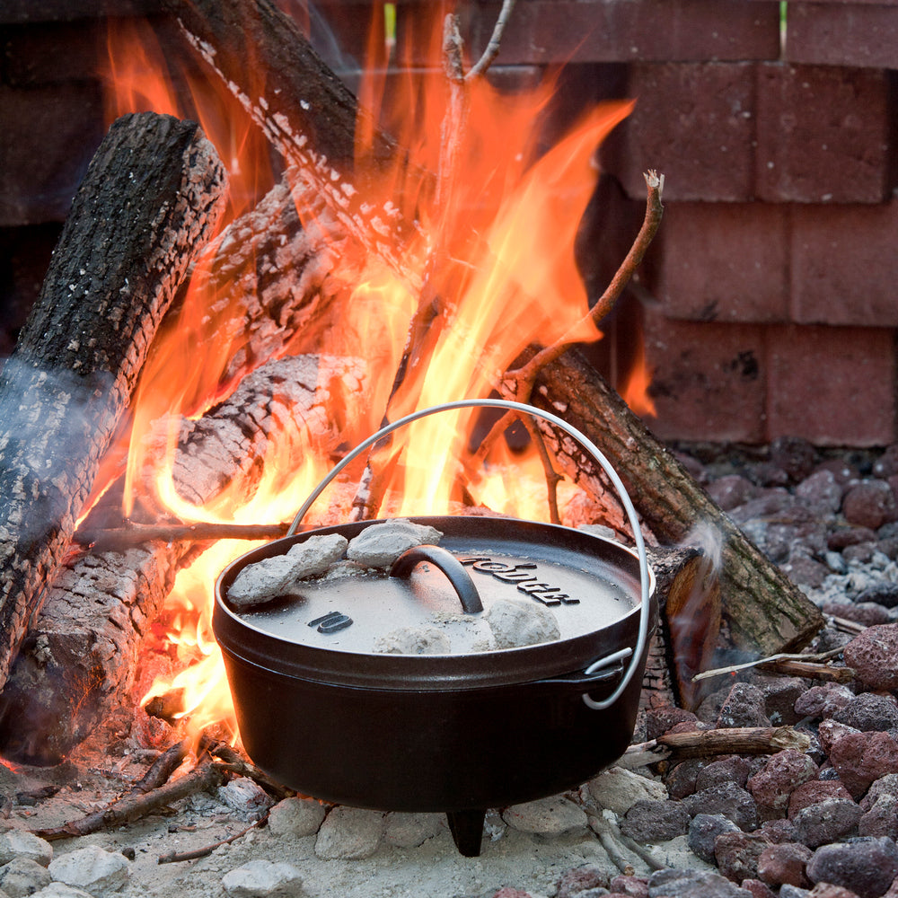 Cast Iron Camp Dutch Oven 3.7L (25cm) - Perfect for Outdoor Cooking, Camping, and Backyard BBQs