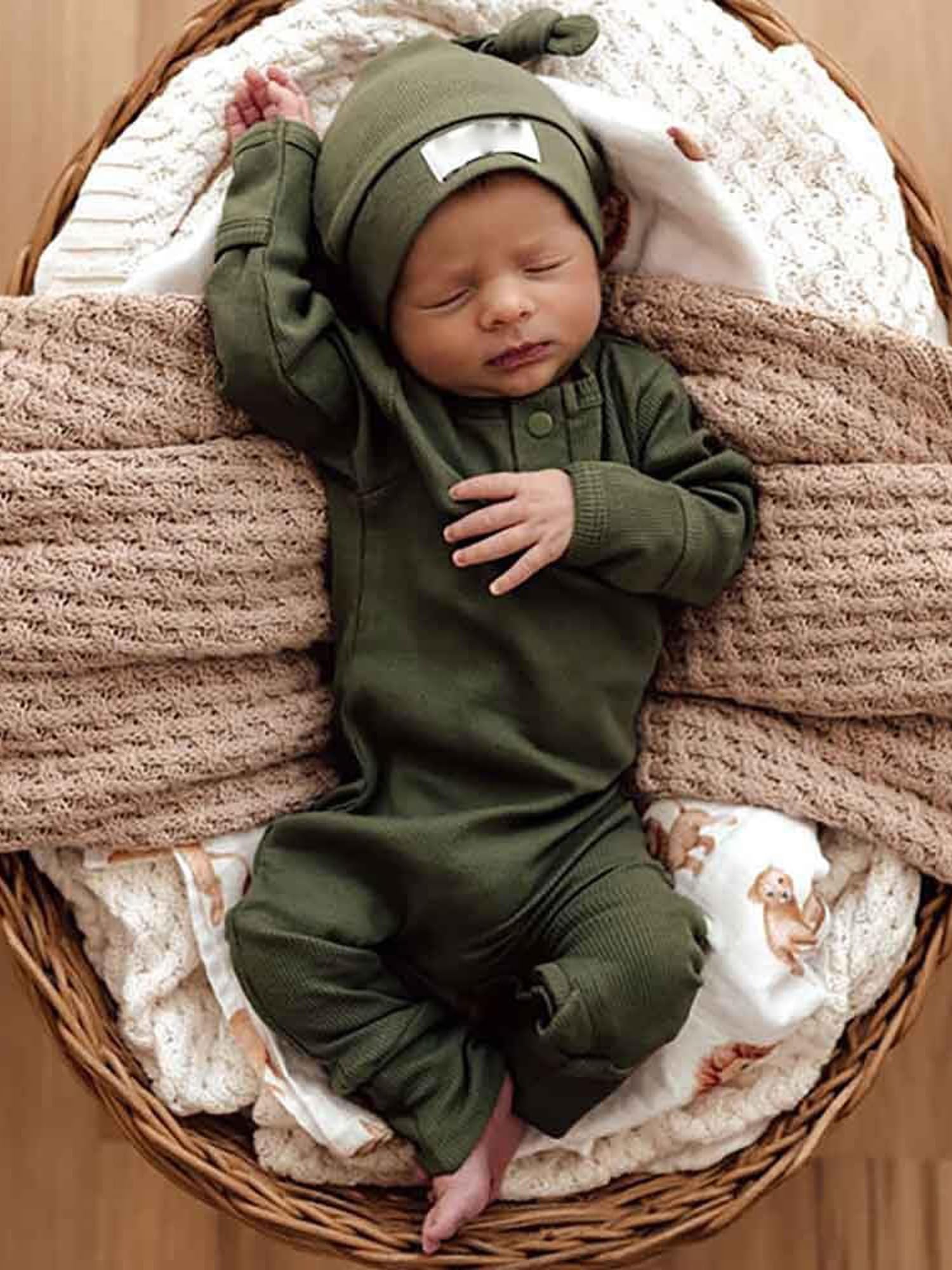 Adorable Baby Knit Ruffle Romper Outfit for Boys & Girls - Newborn Coming Home Clothes 0-18 Months | Perfect for Photoshoots, First Outings & Special Occasions