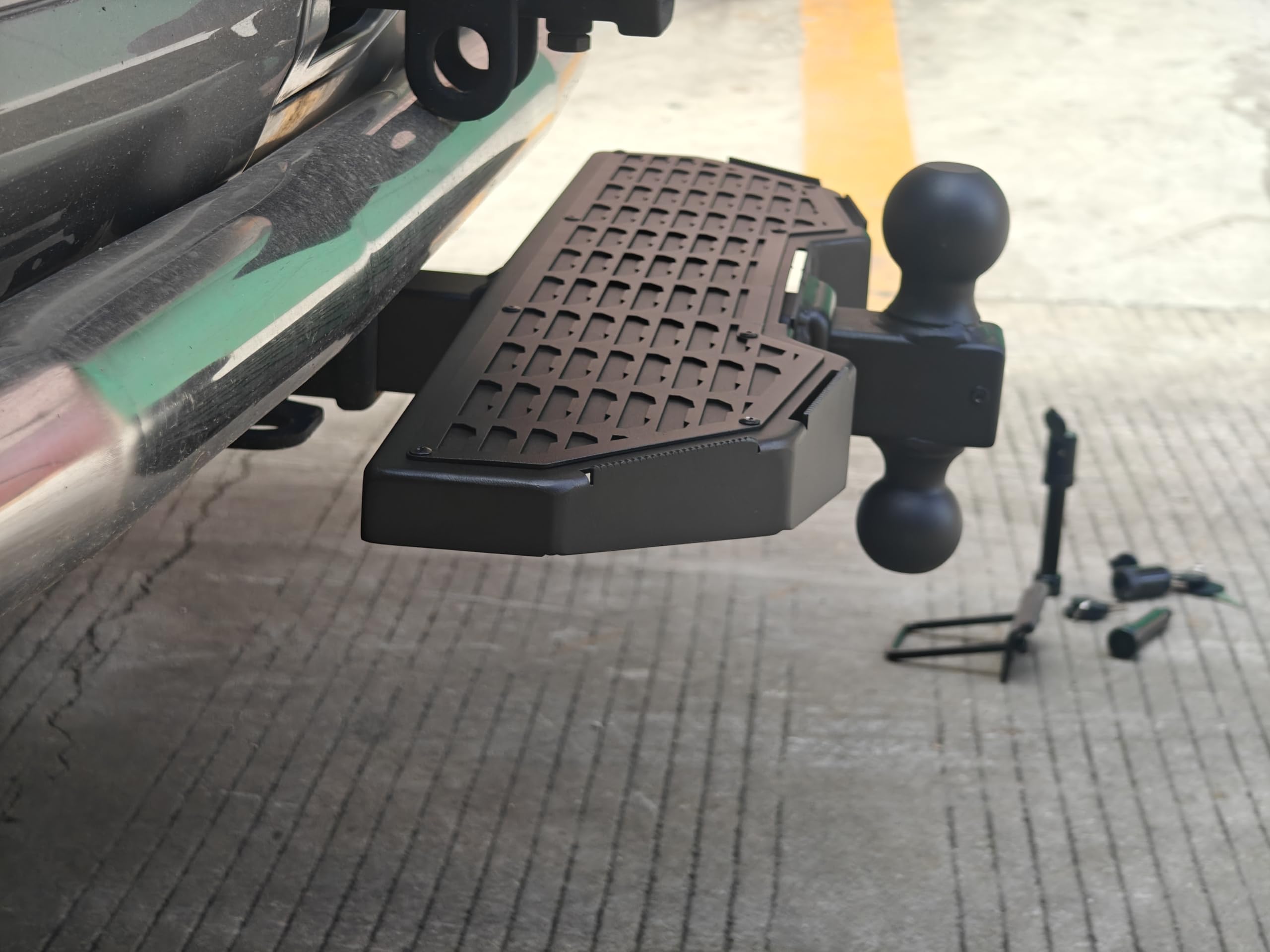 2 Inch Hitch Step with 2