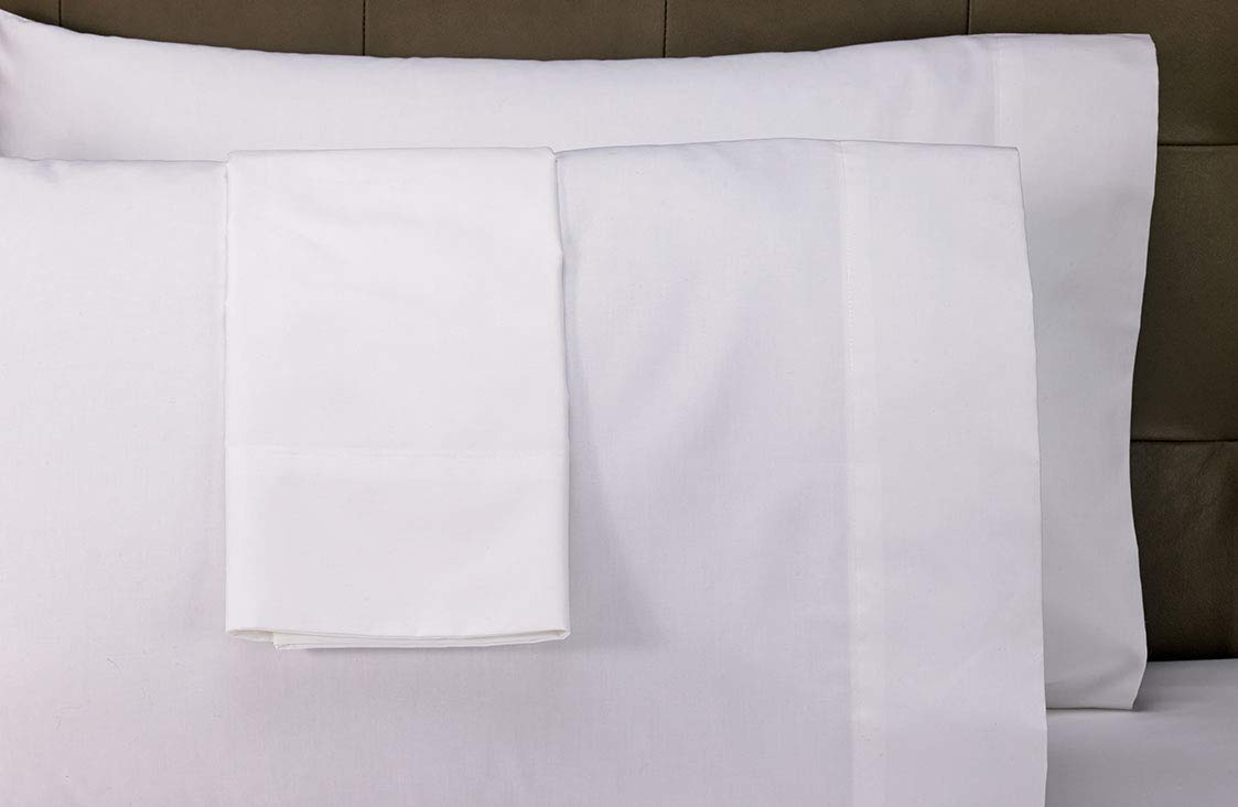 Premium Marriott Signature Pillowcases Set of 2 - 100% Soft Breathable Cotton Blend Pillow Covers for Queen Size Bed - Luxury Hotel Style Bedding for Home, Travel & Guest Rooms