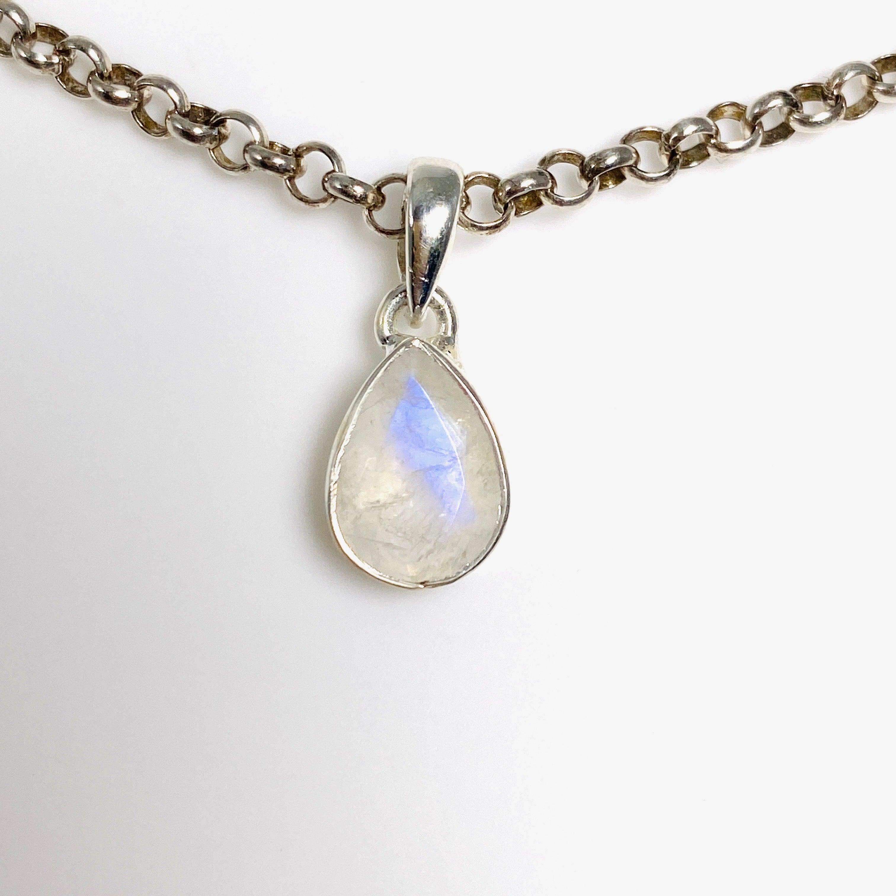 Elegant Petite Teardrop Faceted Pendant Necklace G2126T - Perfect for Daily Wear, Date Nights & Special Occasions