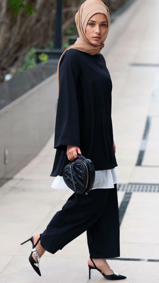 Elegant Black Palazzo Pants Set for Women - Comfortable Wide Leg Lounge Pants & Top Outfit - Perfect for Yoga, Travel, and Casual Wear