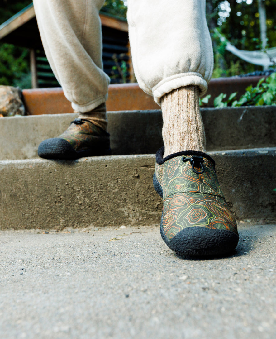 Men's Howser III Slide Sandals - Black Olive/Light Curry | Comfortable & Lightweight for Beach, Pool, and Casual Wear