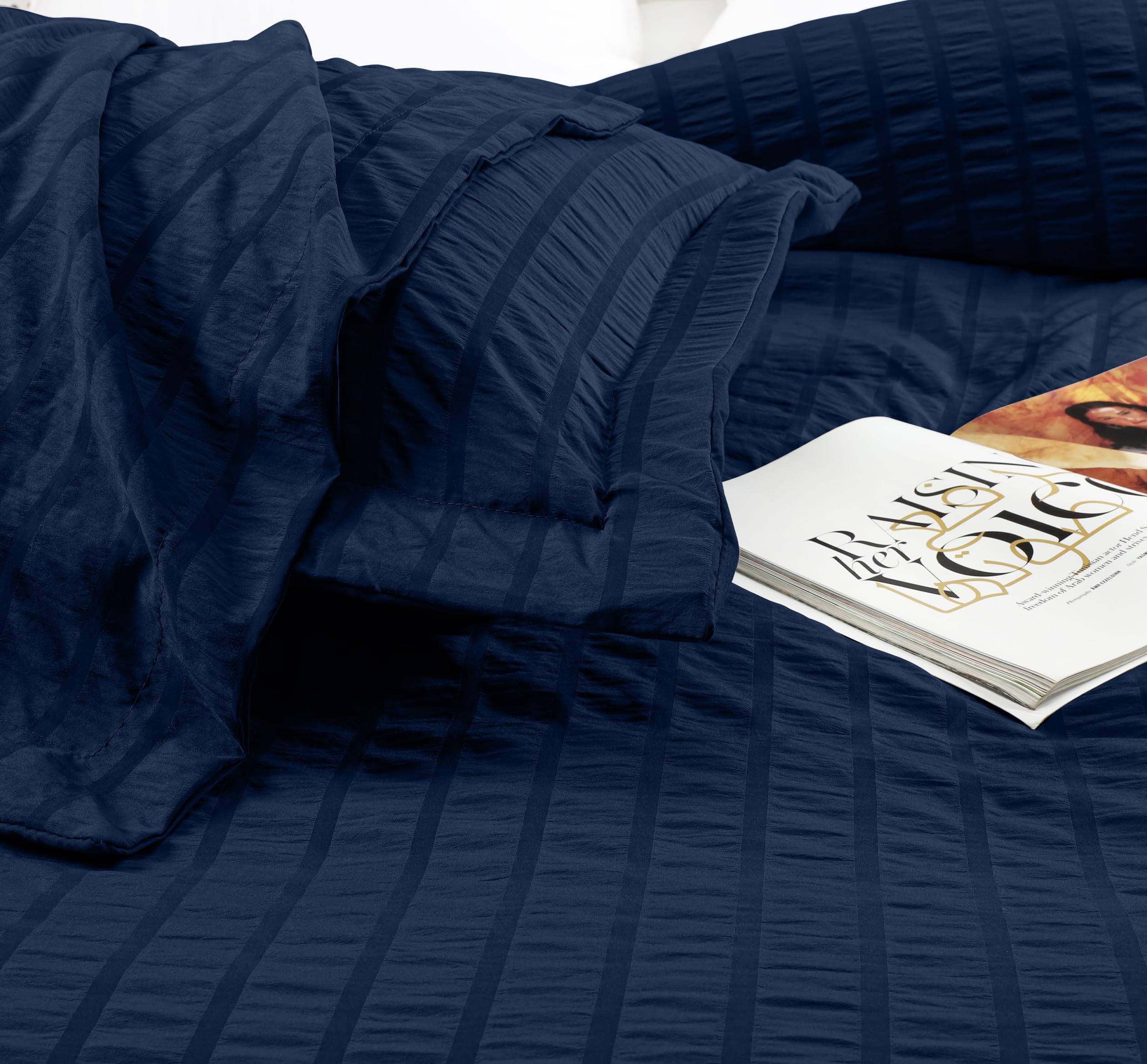 Utopia Bedding Queen Size Duvet Cover Set - 3PC Seersucker Comforter Cover with Zipper Closure & 2 Pillow Shams - Soft Brushed Microfiber 90