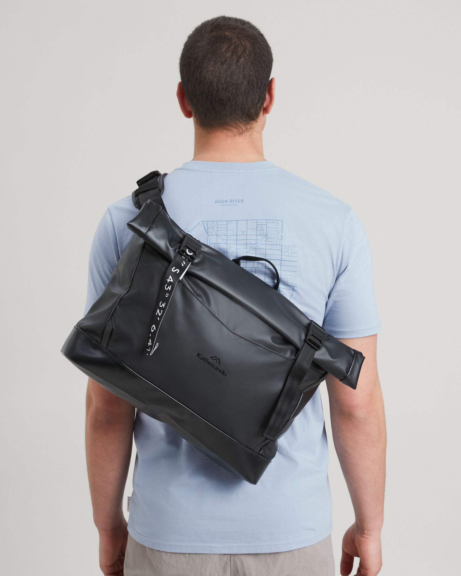 Amphi Roll Top Messenger Bag 15L Waterproof Backpack - Black Stingray Design for Men & Women - Perfect for Commuting, Travel & Outdoor Adventures