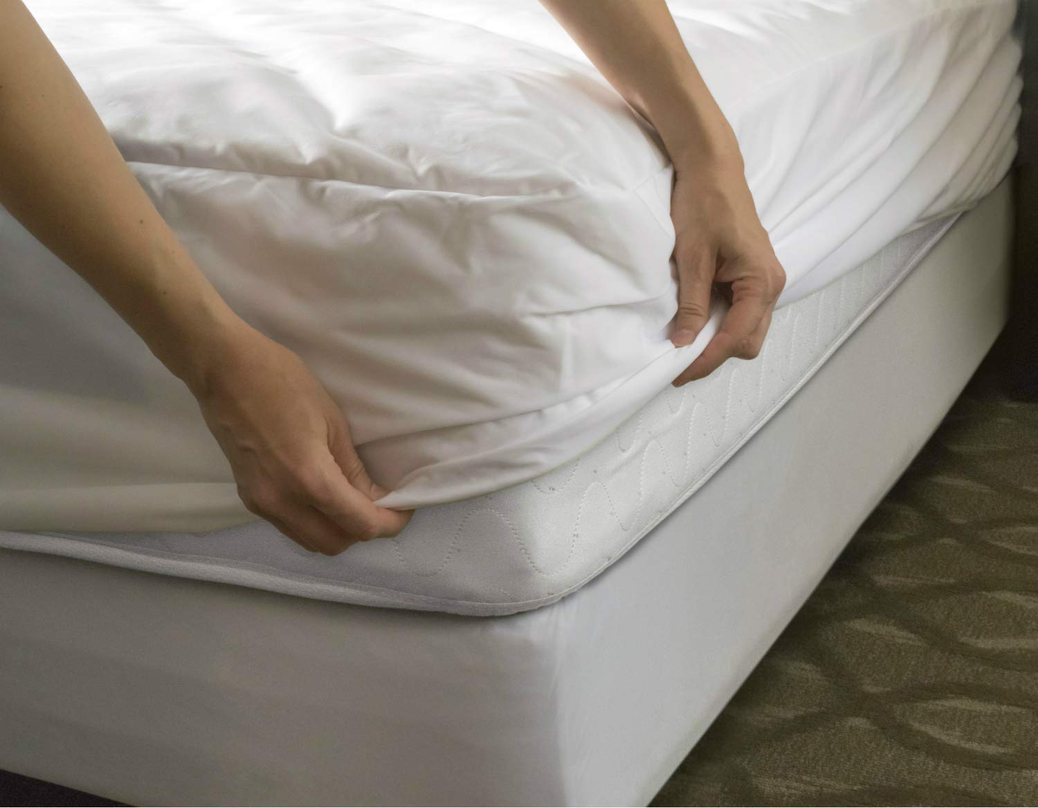 Queen Size Fitted Sheet & Waterproof Pillow Protectors Set (4PC) - Soft Breathable Mattress Cover & Pillow Cases for Bedroom Comfort, Hotel Style Luxury Bedding Essentials for Home, Guest Room or Dorm