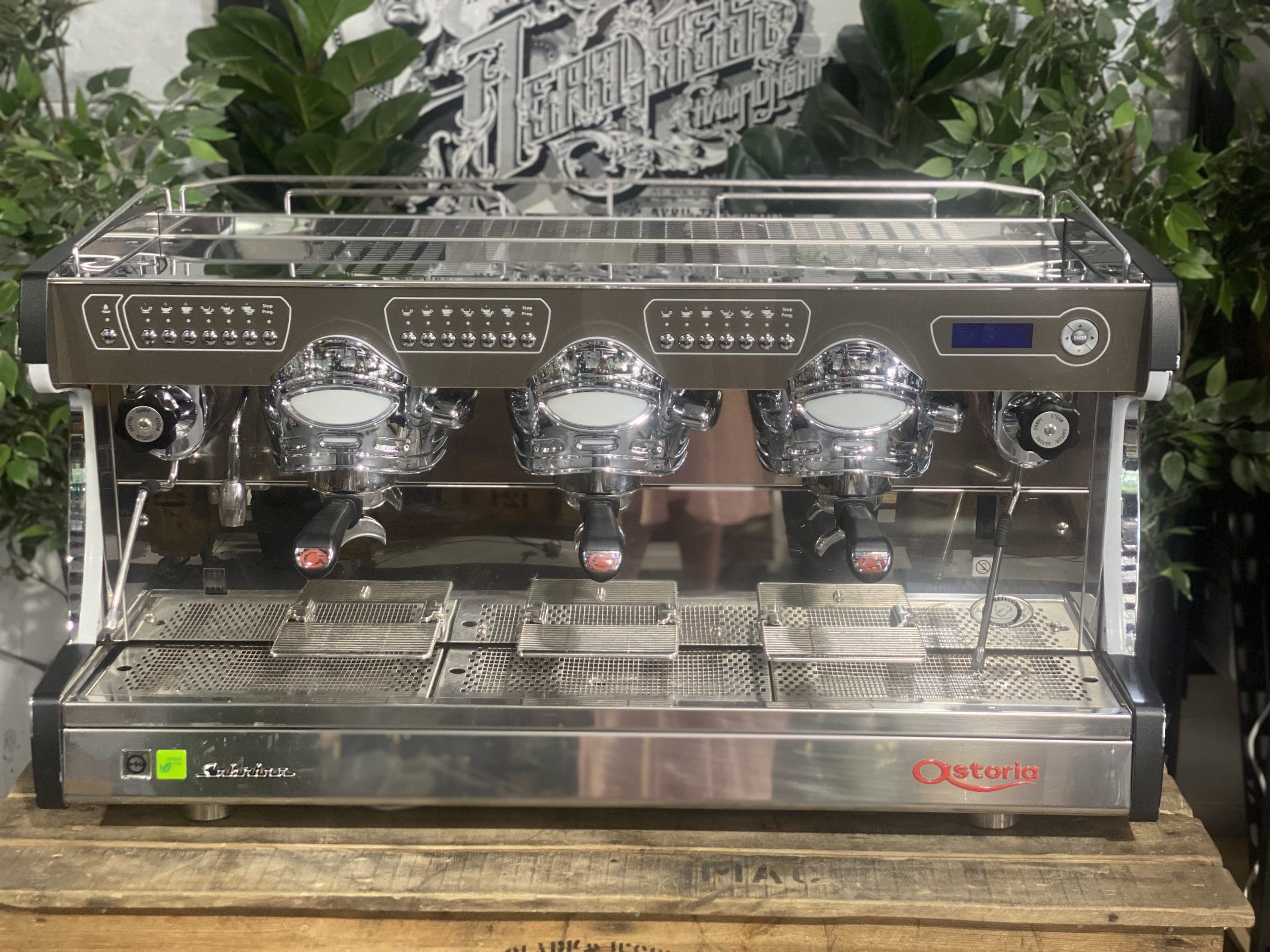 Astoria Sabrina 3 Group Commercial Espresso Machine - Professional Black Coffee Maker for Cafes, Restaurants & Coffee Shops | Perfect for High-Volume Brewing & Barista Use
