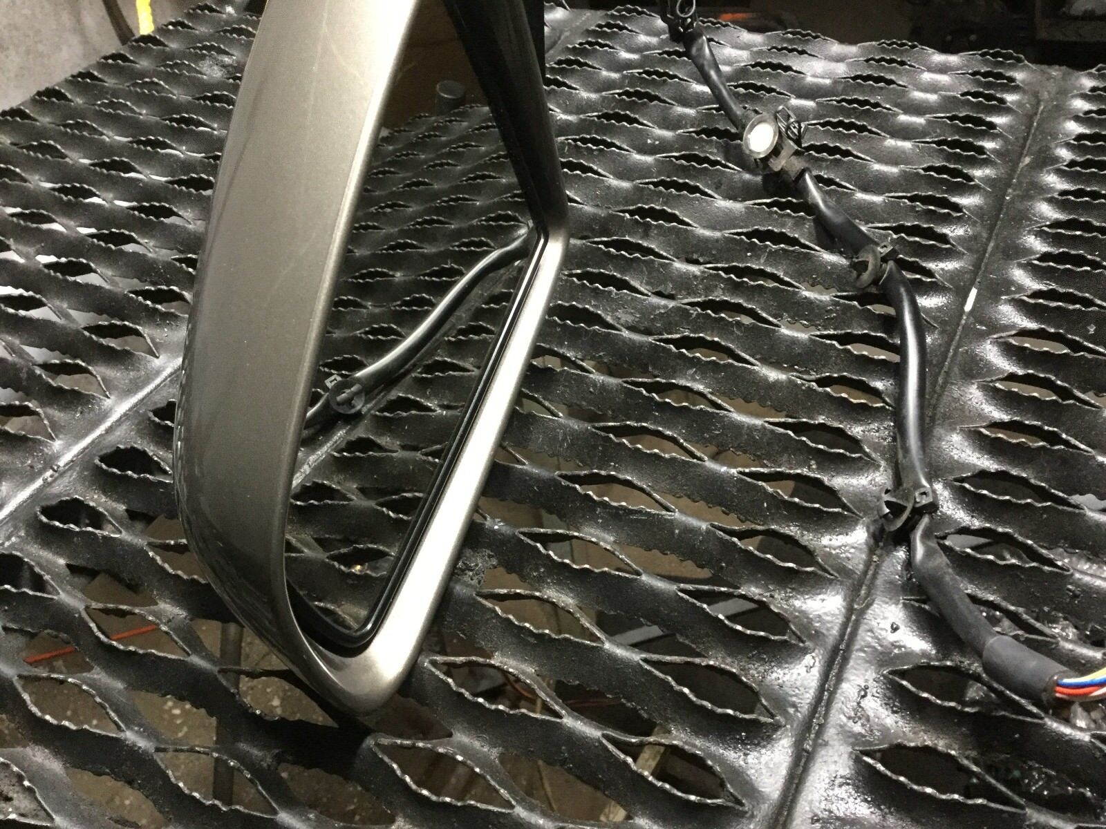 2003-2006 Audi A4 Cabriolet Left Driver Side Door Mirror Replacement - OEM Quality - Perfect for Road Trips & Daily Commuting