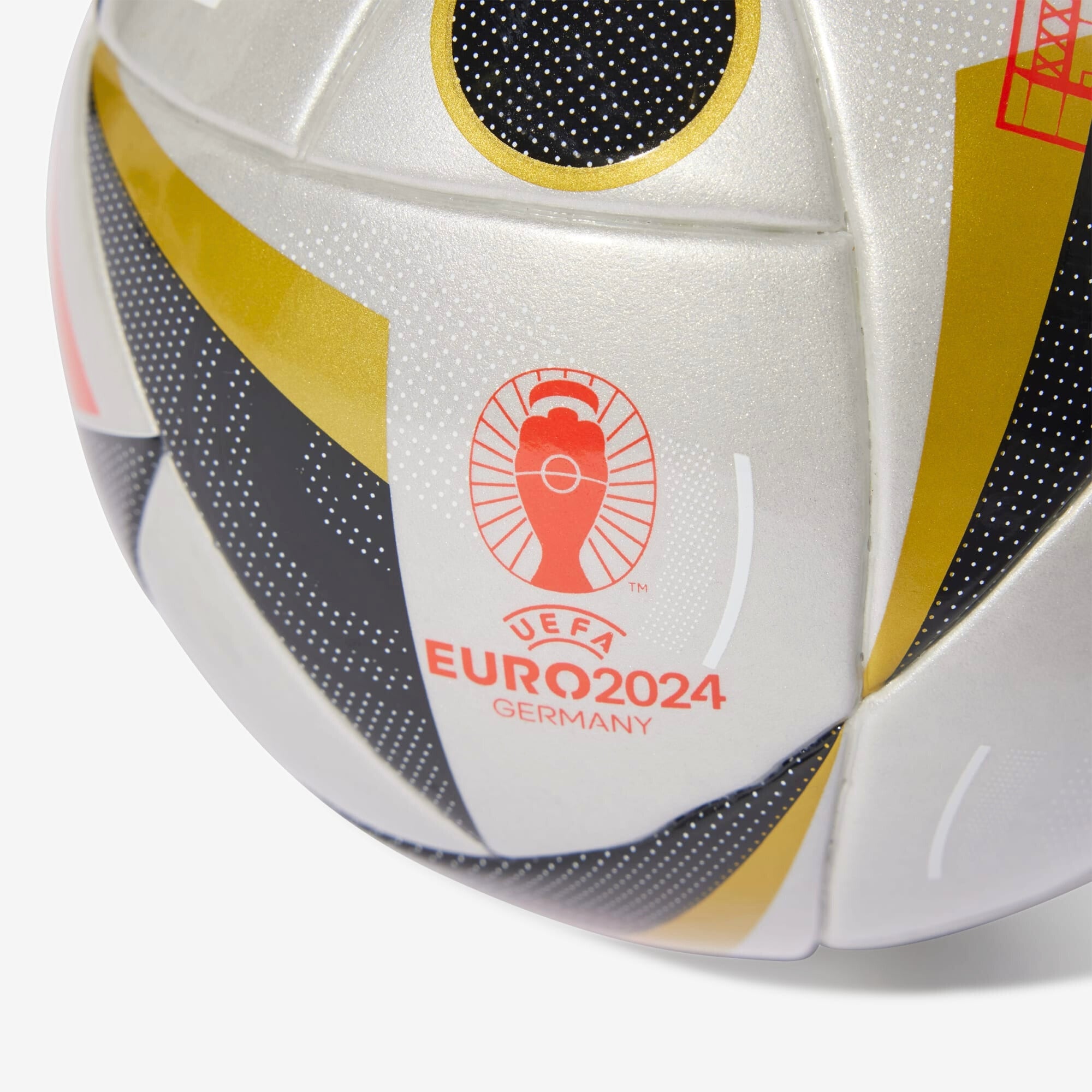 adidas Fussballliebe Finale Mini Soccer Ball - Official Size 3 Training Football for Kids & Youth - Perfect for Practice, Matches & Backyard Play