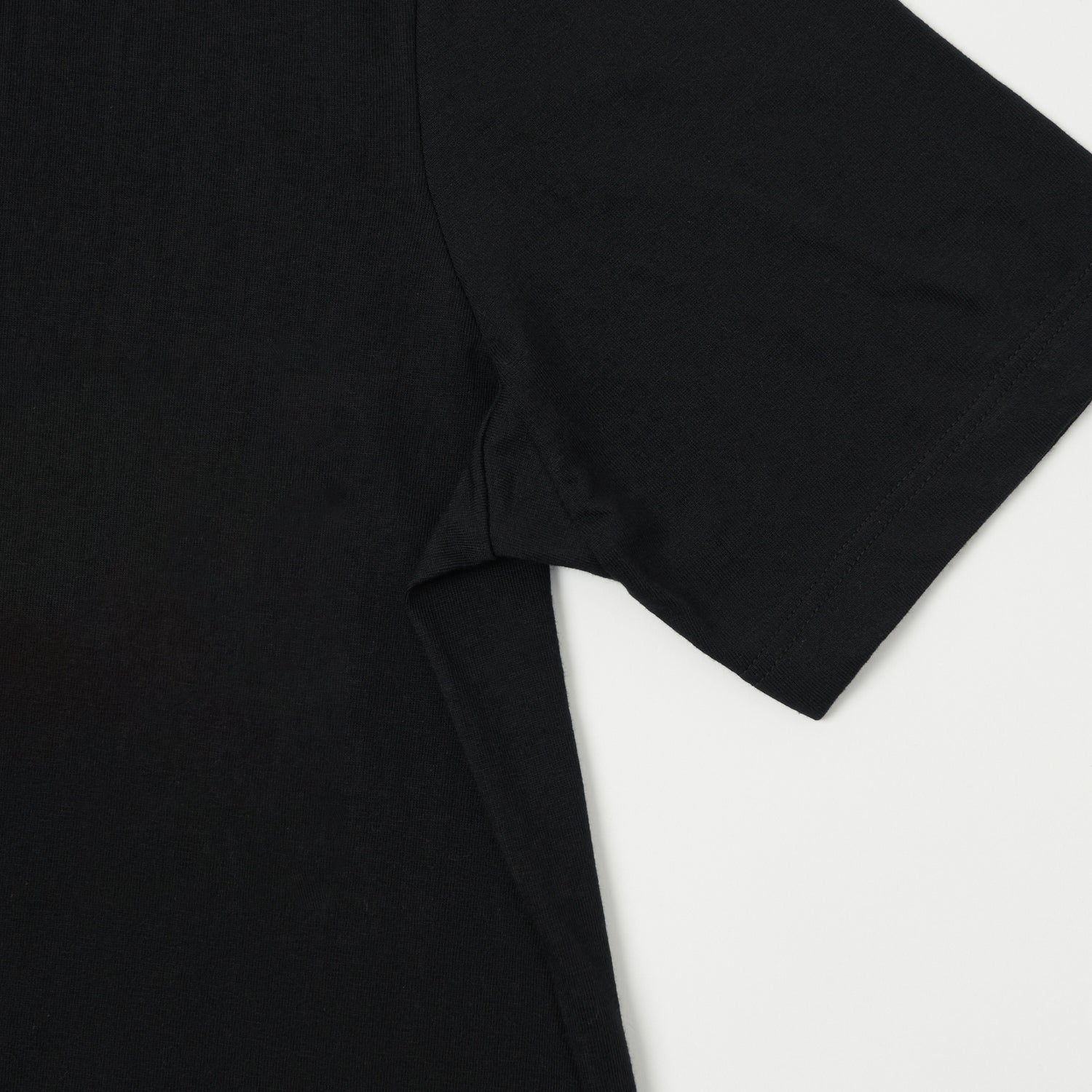Vintage 1940s Merz b. Schwanen Crew Neck T-Shirt - Classic Deep Black Cotton Tee for Men | Retro Casual Wear & Everyday Outfits