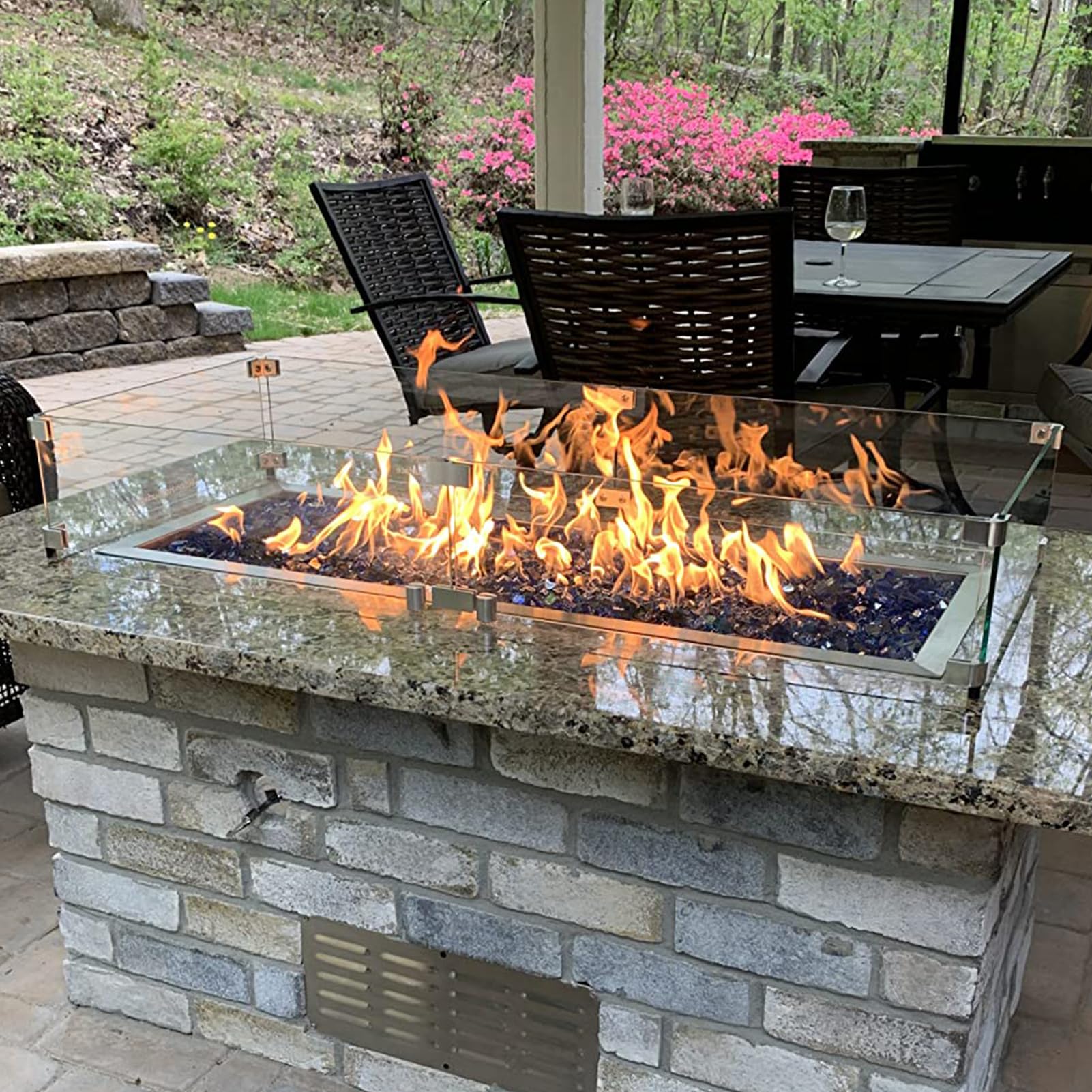 GASPRO 45 x 15.5 Inch Tempered Glass Wind Guard for Rectangular Fire Pit Table - Heavy Duty Aluminum Frame with Corner Brackets & Feet - Easy Assembly for Outdoor Patio, Backyard, and Camping Use