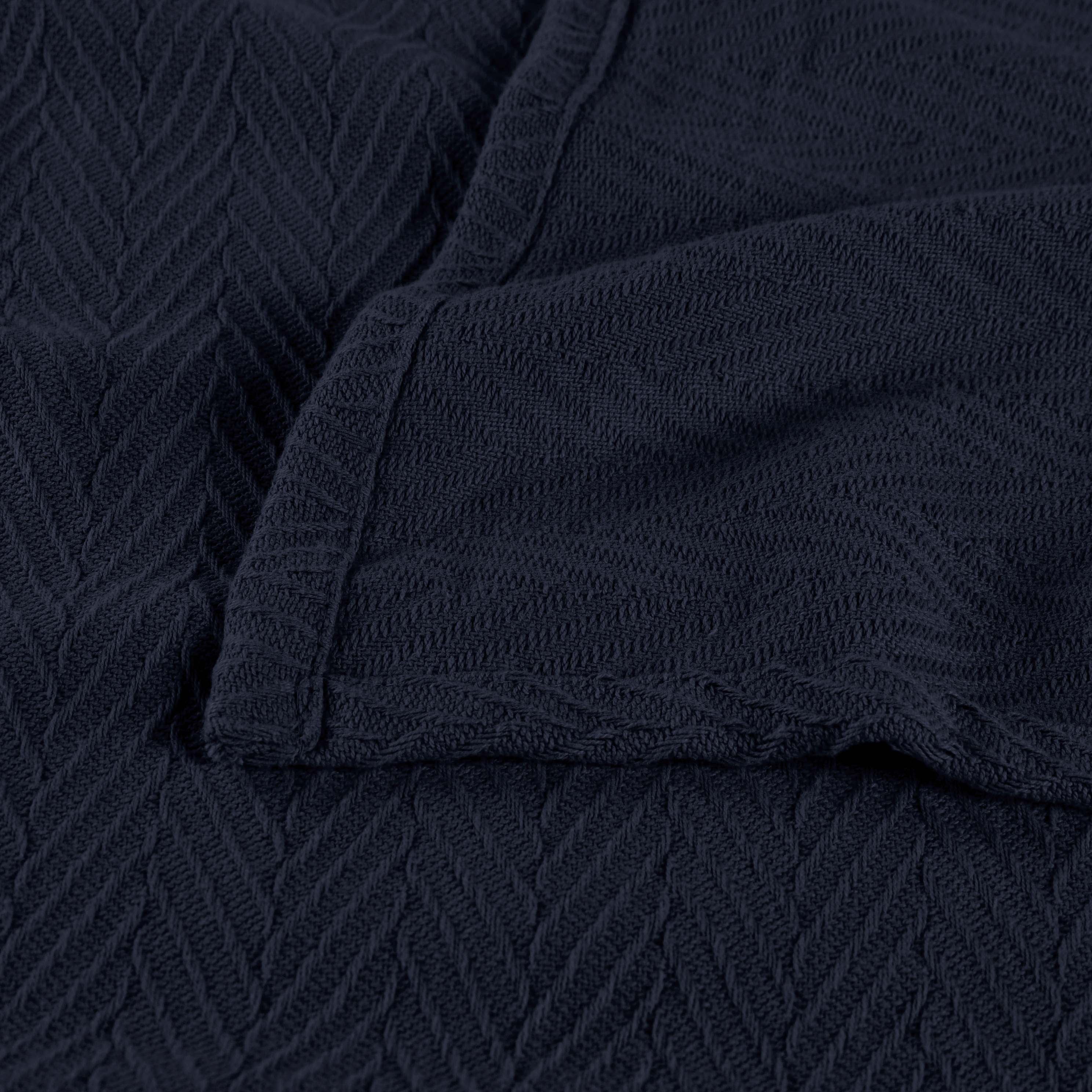 Soft All-Season Chevron Cotton Bed Blanket & Sofa Throw - Cozy Home Decor for Living Room, Bedroom, and Travel