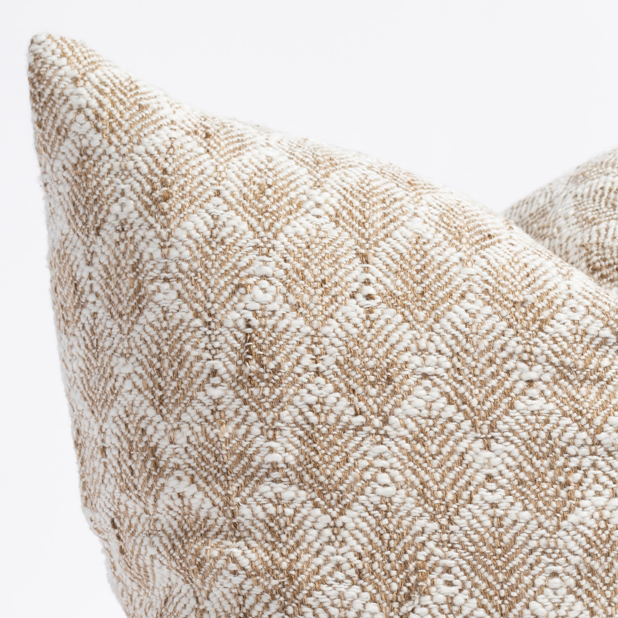 Premium 20x20 Burlap Pillow Cover - Farmhouse Decor for Sofa, Bed & Living Room - Eco-Friendly & Durable Home Accent