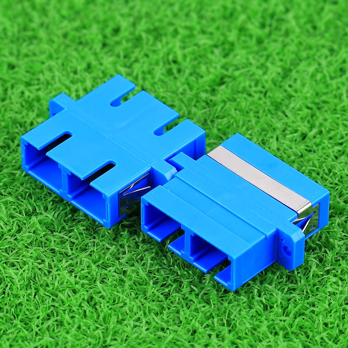 SC to SC Singlemode Duplex Fiber Optic Coupler Adapter - 500 Pack for High-Speed Network & Telecom Applications