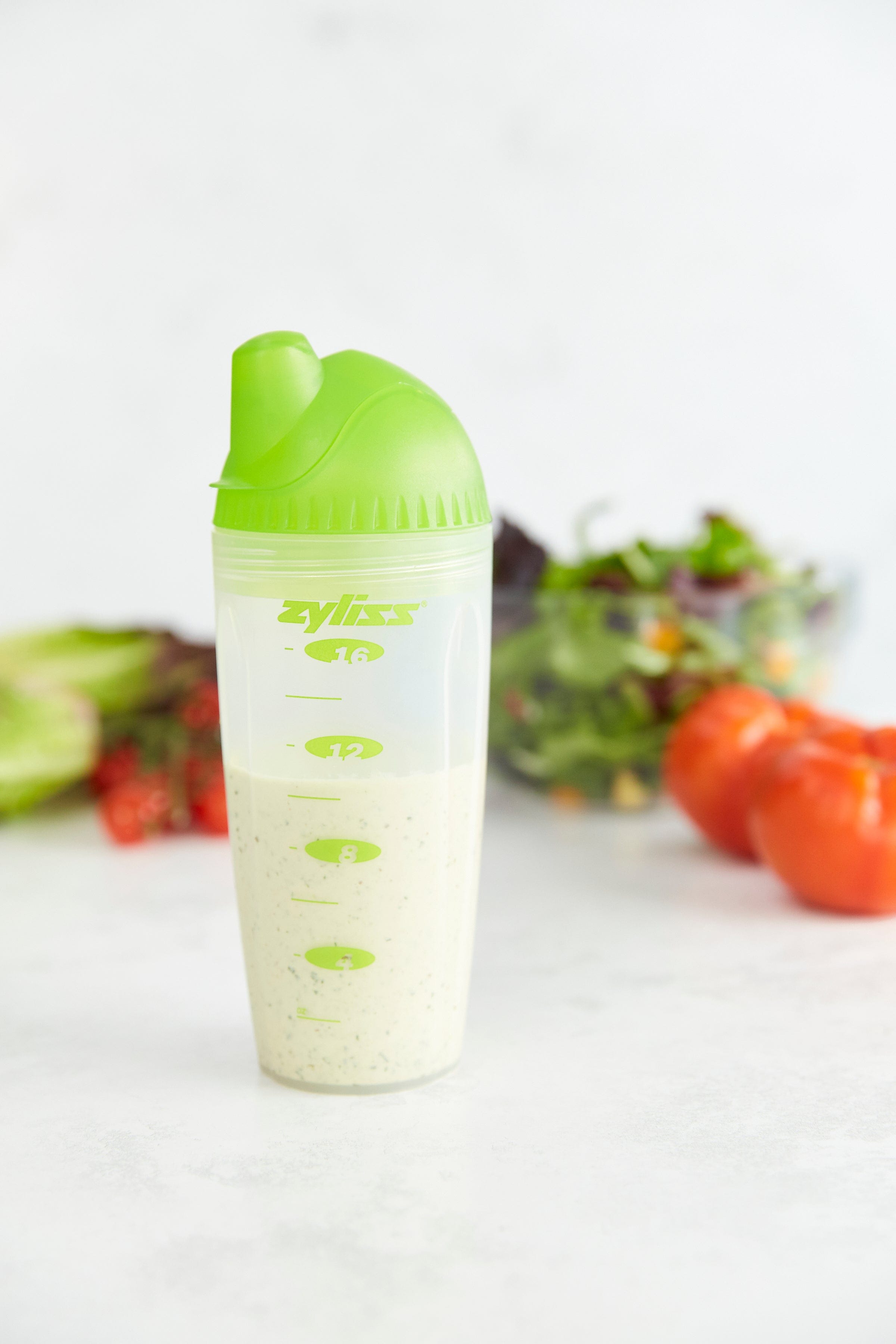 Zyliss Easy Blend Shaker Bottle 16oz - BPA-Free Protein Shaker Cup for Gym, Workout & Travel - Perfect for Protein Powder, Smoothies & Meal Replacement Drinks