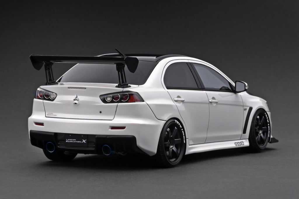 1:18 Scale Mitsubishi Lancer Evolution X (CZ4A) Diecast Model Car - White Collectible Toy for Car Enthusiasts & Display for Home/Office Decor